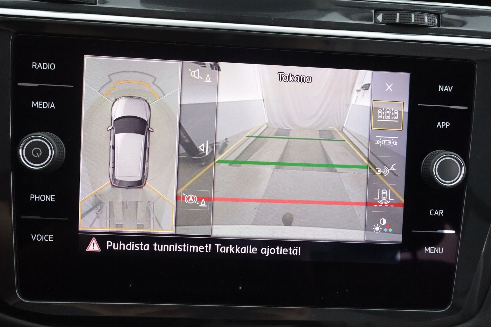 Volkswagen Tiguan 2018 Highline 2,0 TSI 132 kW (180 hv) 4MOTION DSG-automaatti Winter Edition - | Panorama | Webasto | Koukku | ACC | Adapt.LED | 360 | Muistipenkki | Kaistavahti | Navi | Keyless | 1-om Suomi-auto | Kahdet renkaat | Merkkihuollot |