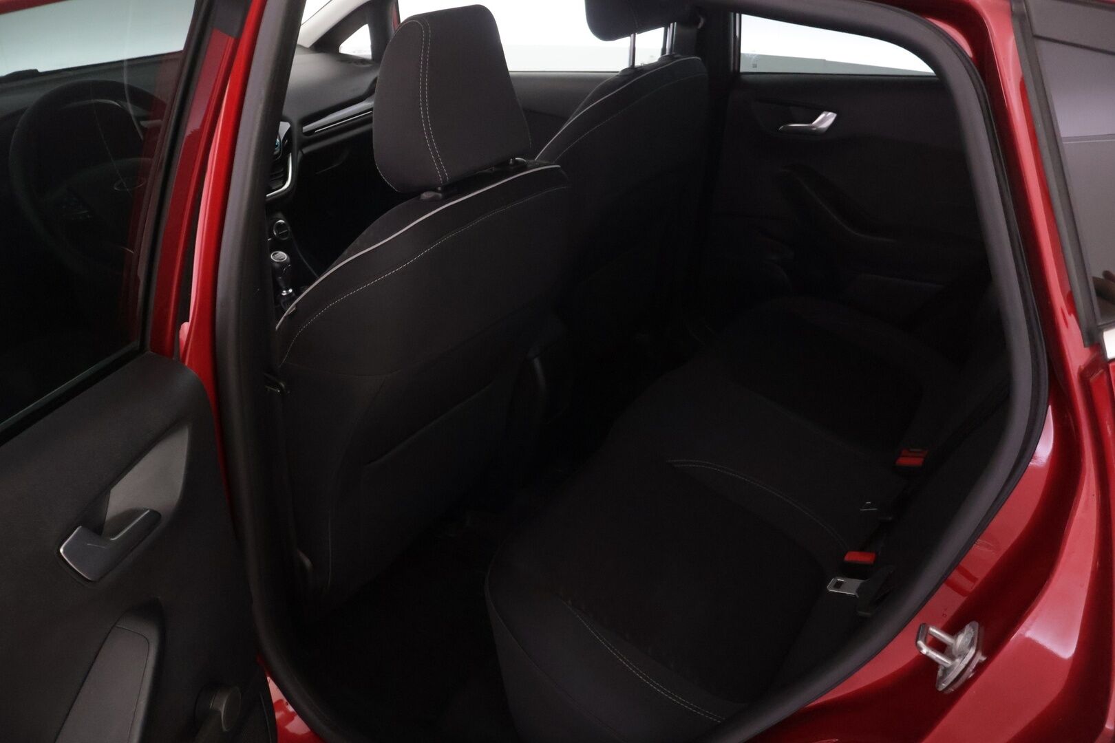 Ford Fiesta 2018 1,0 EcoBoost 100hv M6 Titanium 5-ovinen - | P. kamera | lohko+sisähaara | Jakohihna tehty 06/2026 |
