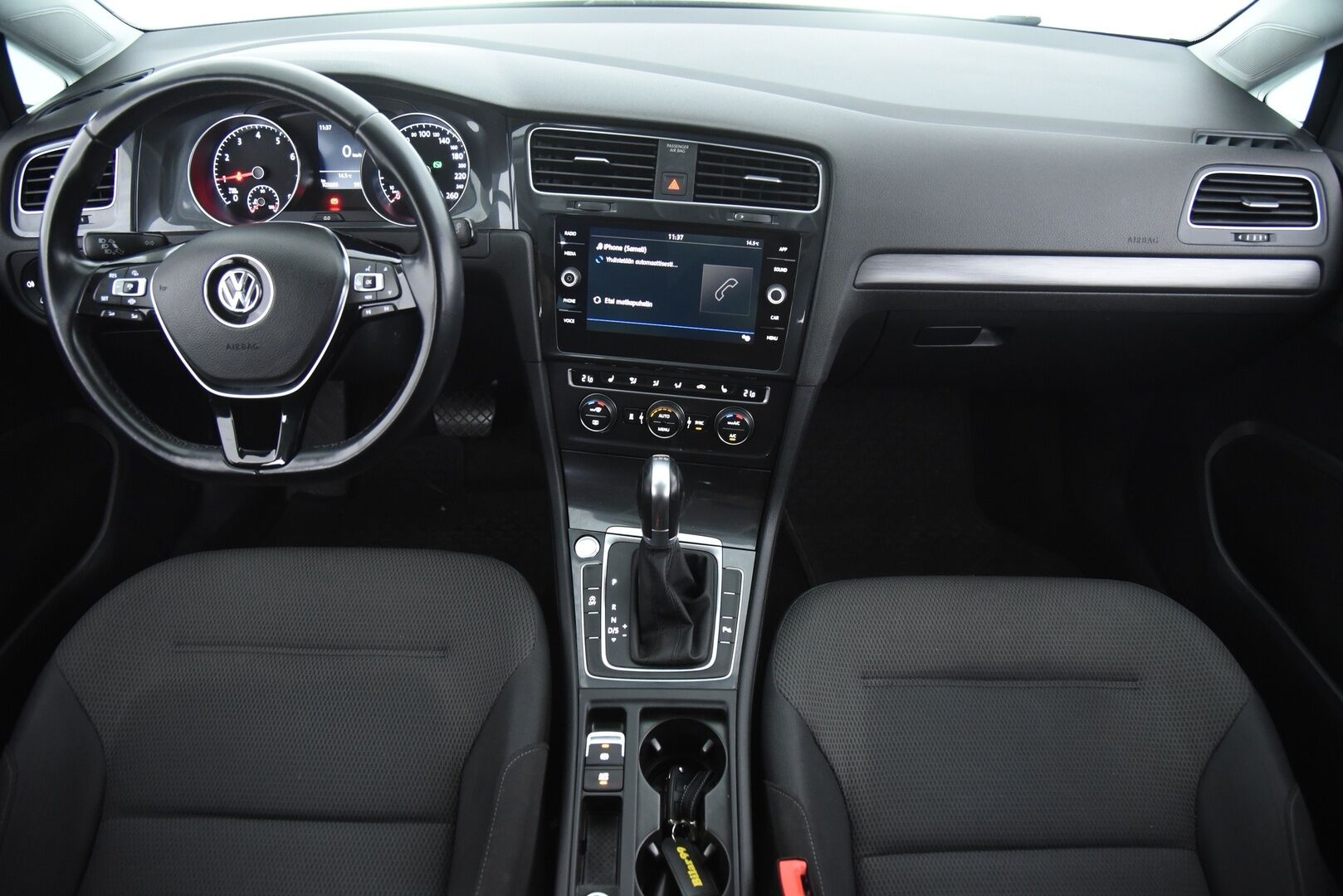 Volkswagen Golf 2019 Comfortline 1,0 TSI 85 kW (115 hv) DSG-automaatti / Webasto / Adapt.vakkari / P.kamera / LED / Apple&Android - Suomi-auto / Hihna vaihdettu / 2x alumiinivanteet hyvillä renkailla!