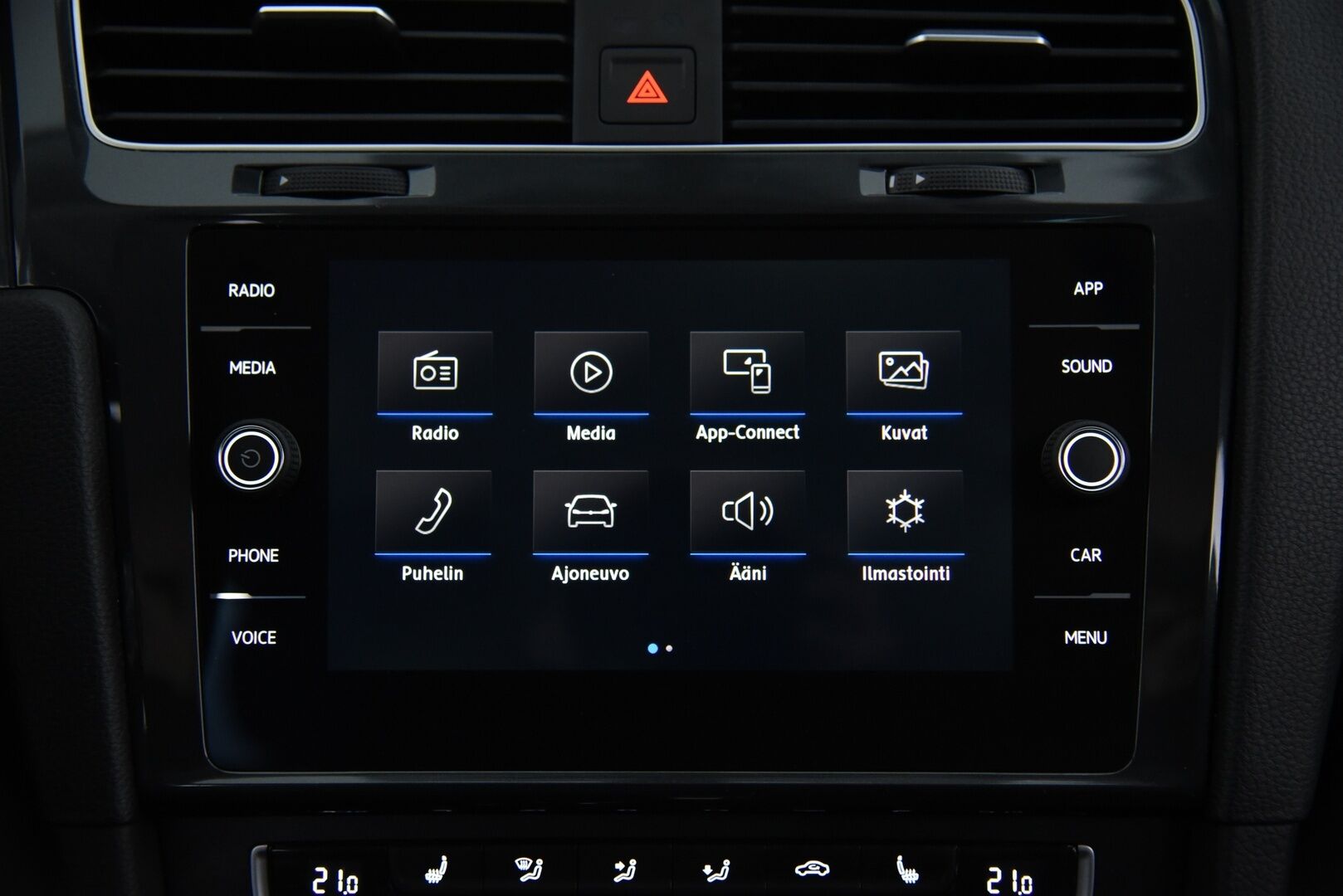 Volkswagen Golf 2019 Comfortline 1,0 TSI 85 kW (115 hv) DSG-automaatti / Webasto / Adapt.vakkari / P.kamera / LED / Apple&Android - Suomi-auto / Hihna vaihdettu / 2x alumiinivanteet hyvillä renkailla!