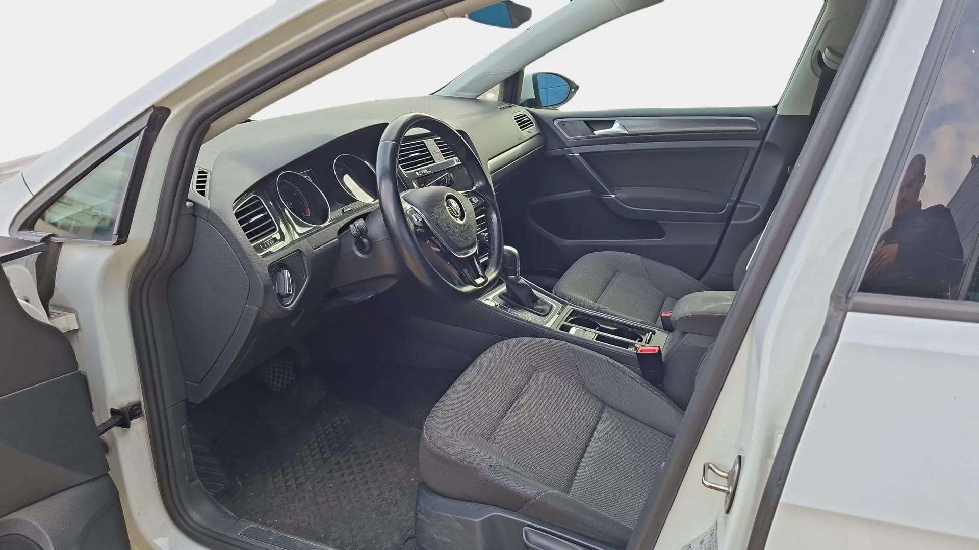Volkswagen Golf 2019 Comfortline 1,0 TSI 85 kW (115 hv) DSG-automaatti / Webasto / Adapt.vakkari / P.kamera / LED - Tulossa myyntiin!