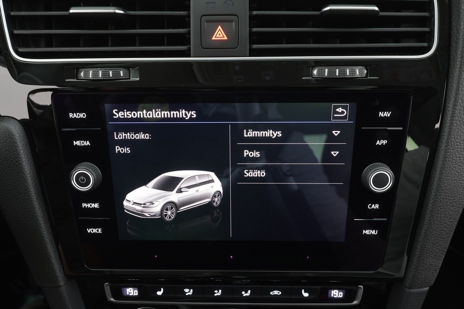 Volkswagen Golf 2019 Highline 1,5 TSI EVO 96 kW (130 hv) BLUEMOTION DSG * ACC / Webasto / LED / P.Kamera / Keyless / Apple&Android * - Suomi-auto / Kahdet Renkaat - HULLUT AVAJAISHULINAT KORKOTARJOUS 3,29 %