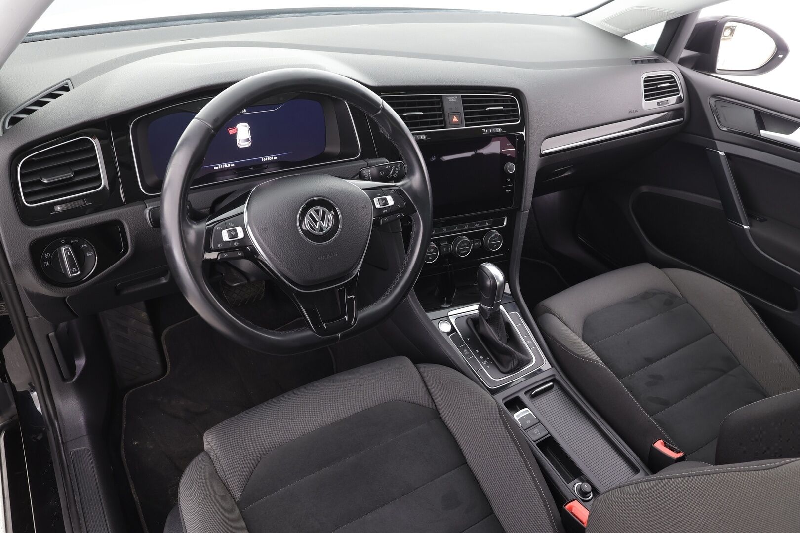 Volkswagen Golf 2019 Highline 1,5 TSI EVO 96 kW (130 hv) BLUEMOTION DSG * ACC / Webasto / LED / P.Kamera / Keyless / Apple&Android * - Suomi-auto / Kahdet Renkaat - HULLUT AVAJAISHULINAT KORKOTARJOUS 3,29 %