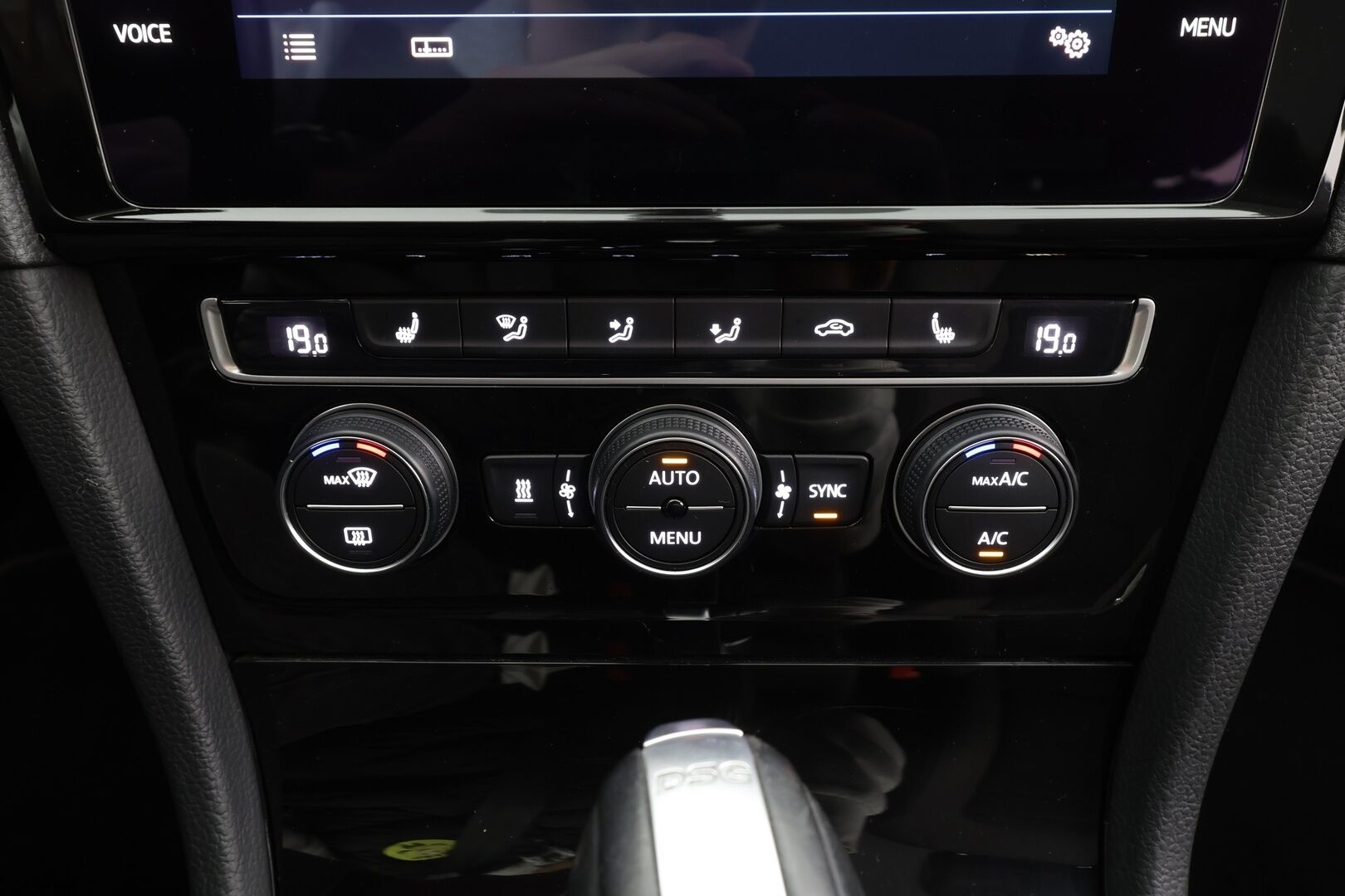 Volkswagen Golf 2019 Highline 1,5 TSI EVO 96 kW (130 hv) BLUEMOTION DSG * ACC / Webasto / LED / P.Kamera / Keyless / Apple&Android * - Suomi-auto / Kahdet Renkaat - HULLUT AVAJAISHULINAT KORKOTARJOUS 3,29 %