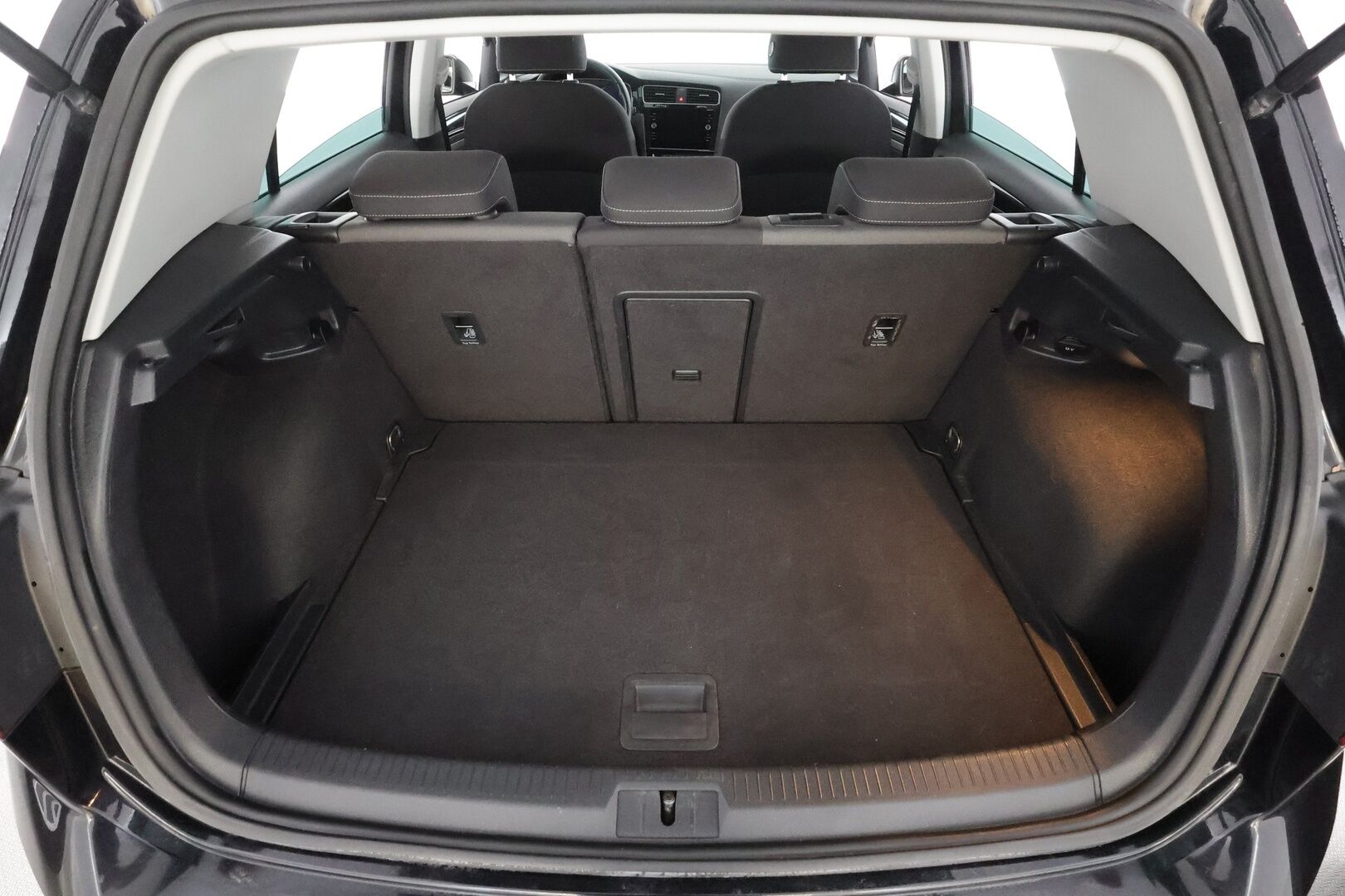 Volkswagen Golf 2019 Highline 1,5 TSI EVO 96 kW (130 hv) BLUEMOTION DSG - | ACC | Digimittari | Webasto | LED | P.Kamera | Apple&Android | Suomi-auto | Kahdet Renkaat |