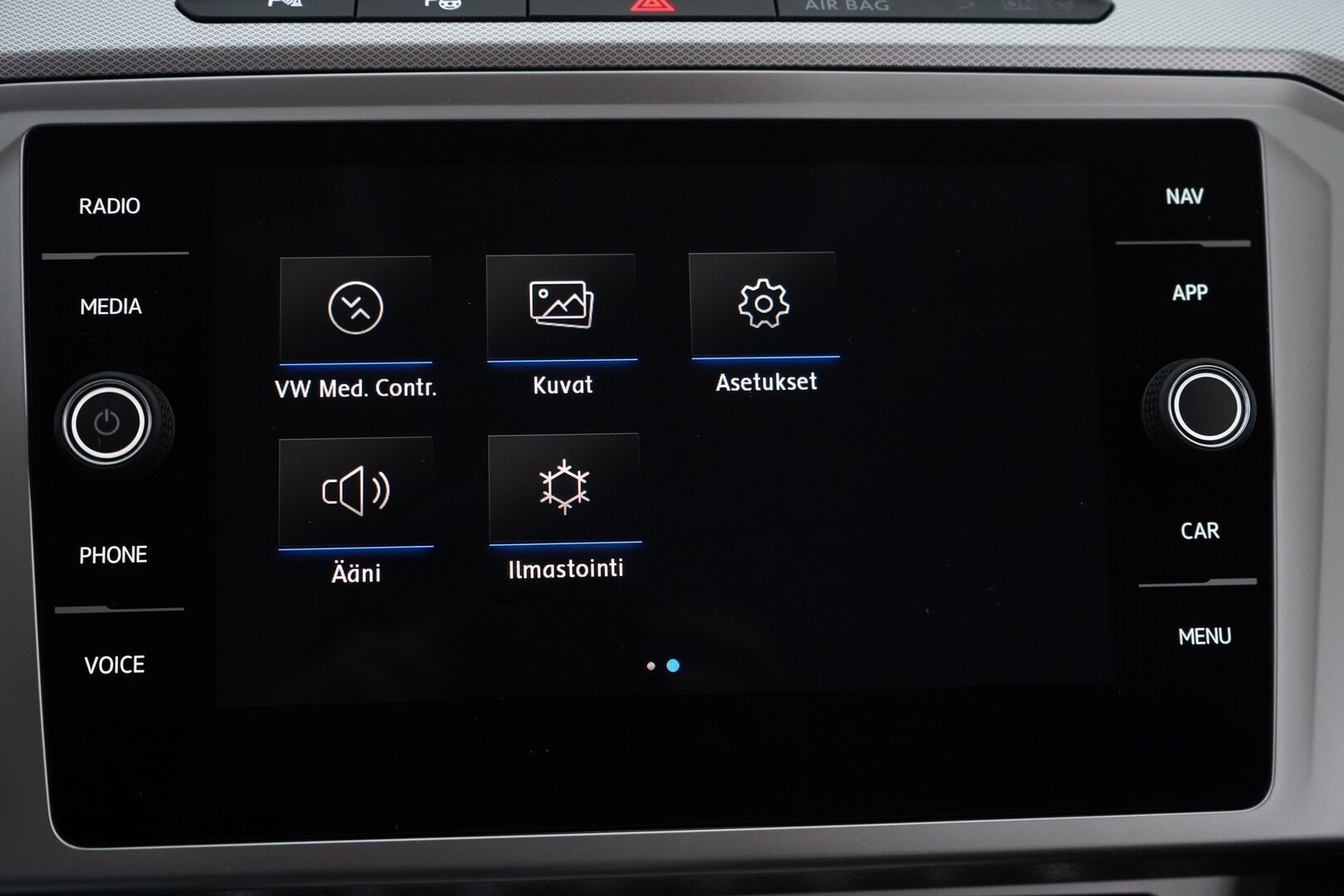 Volkswagen Passat 2019 2,0 TDI SCR Variant Comfortline 110 kW (150 hv) DSG- automaatti. * Webasto / ACC / Koukku / Navi * - Suomi- auto / Kahdet renkaat alumiinivantein / Jakohihna vaihdettu