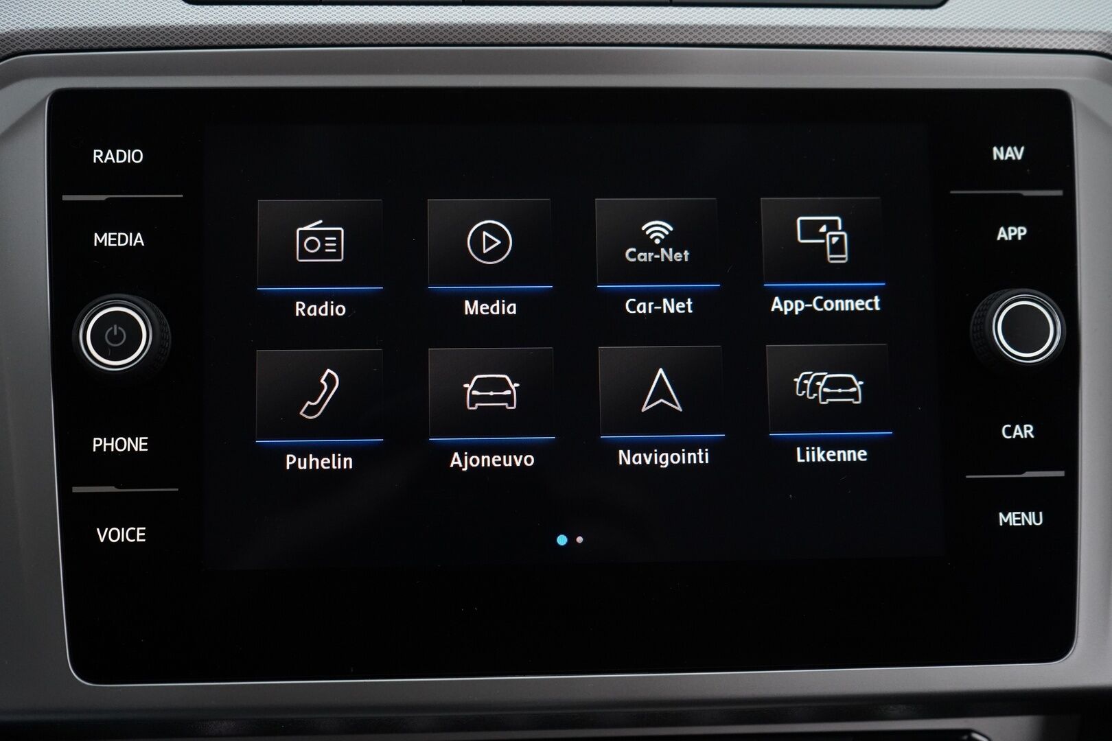 Volkswagen Passat 2019 2,0 TDI SCR Variant Comfortline 110 kW (150 hv) DSG- automaatti. * Webasto / ACC / Koukku / Navi * - KATSO TÄYSIN POIKKEUKSELLINEN HINTA! / Suomi- auto / Kahdet renkaat alumiinivantein / Jakohihna vaihdettu