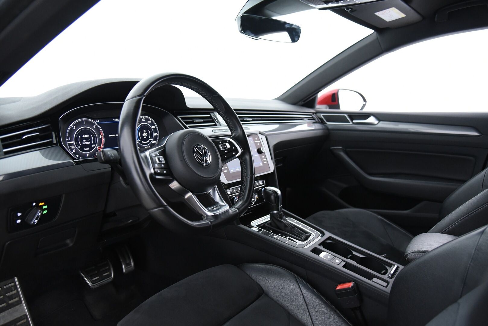 Volkswagen Arteon 2019 R-Line Limited Edition 2,0 TDI SCR 140 kW 4MOTION DSG-aut. / Suomi-auto / Adapt. Vak. / Digimittaristo / Webasto / Navi / - Hyvin varusteltu / Jakohihna vaihdettu 06.2025! / BLIS / Matrix-led