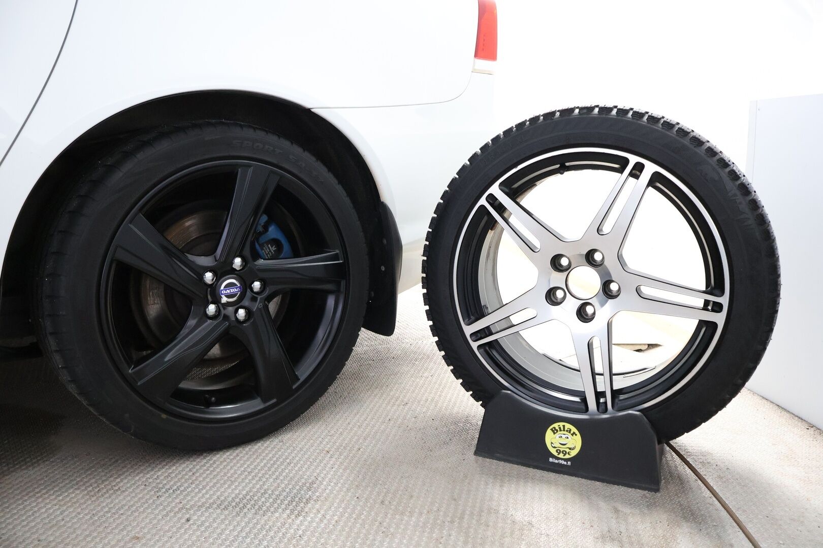 Volvo V70 2016 T4 Classic Dynamic Edition aut * Webasto / Adapt.Vakkari / Koukku / High Perf Audio / Digimittari / Nahkasisusta - VOC / Jakopää juuri tehty / Muistipenkki / Harvoin tarjolla! - Osta nyt, maksa vasta ensi vuonna