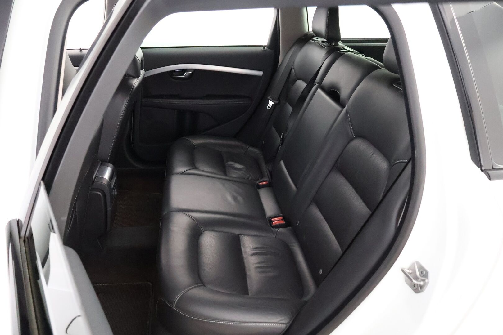 Volvo V70 2016 T4 Classic Dynamic Edition aut * Webasto / Adapt.Vakkari / Koukku / High Perf Audio / Digimittari / Nahkasisusta - VOC / Jakopää juuri tehty / Muistipenkki / Harvoin tarjolla!