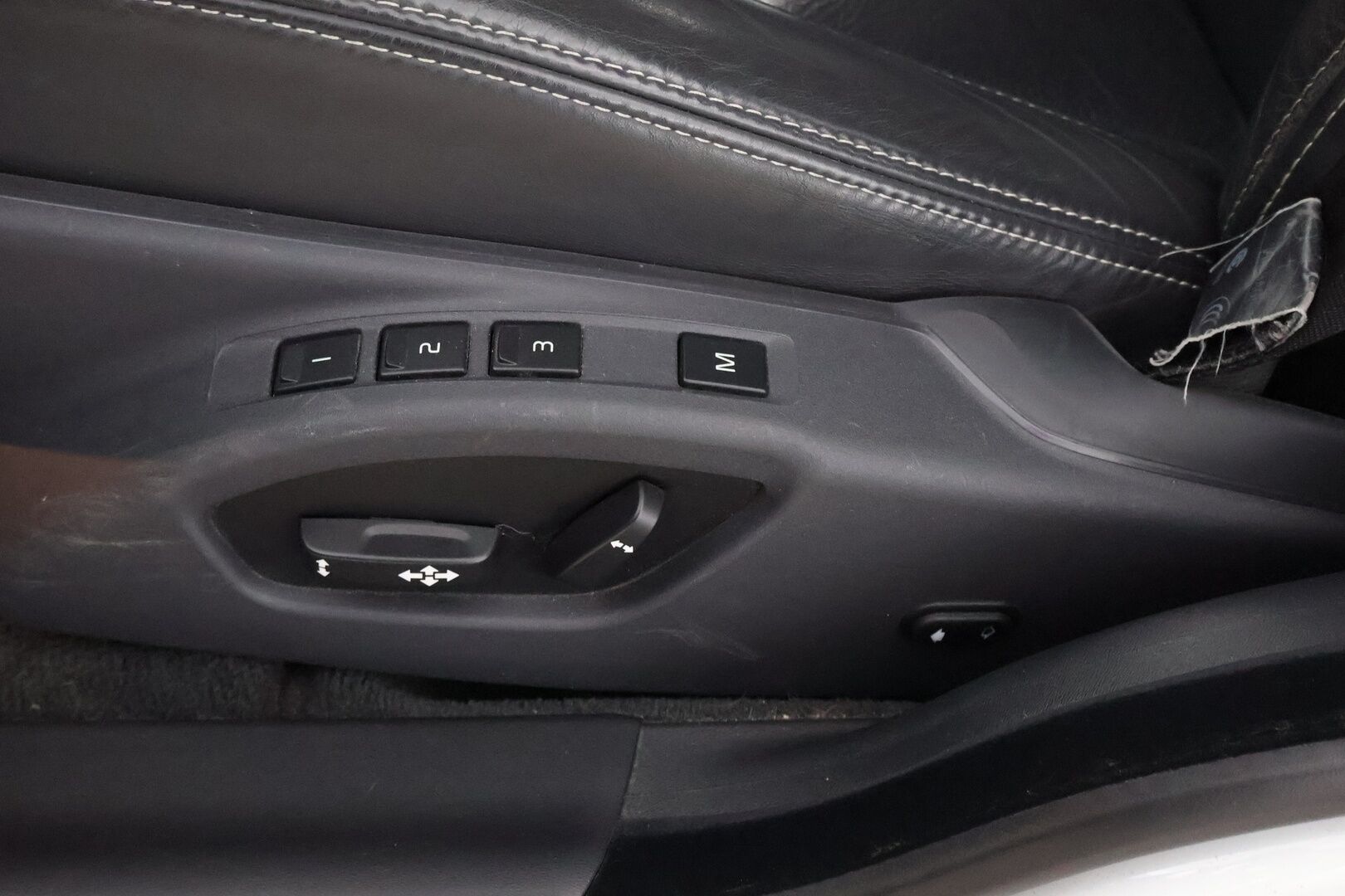 Volvo V70 2016 T4 Classic Dynamic Edition aut * Webasto / Adapt.Vakkari / Koukku / High Perf Audio / Digimittari / Nahkasisusta - VOC / Jakopää juuri tehty / Muistipenkki / Harvoin tarjolla!