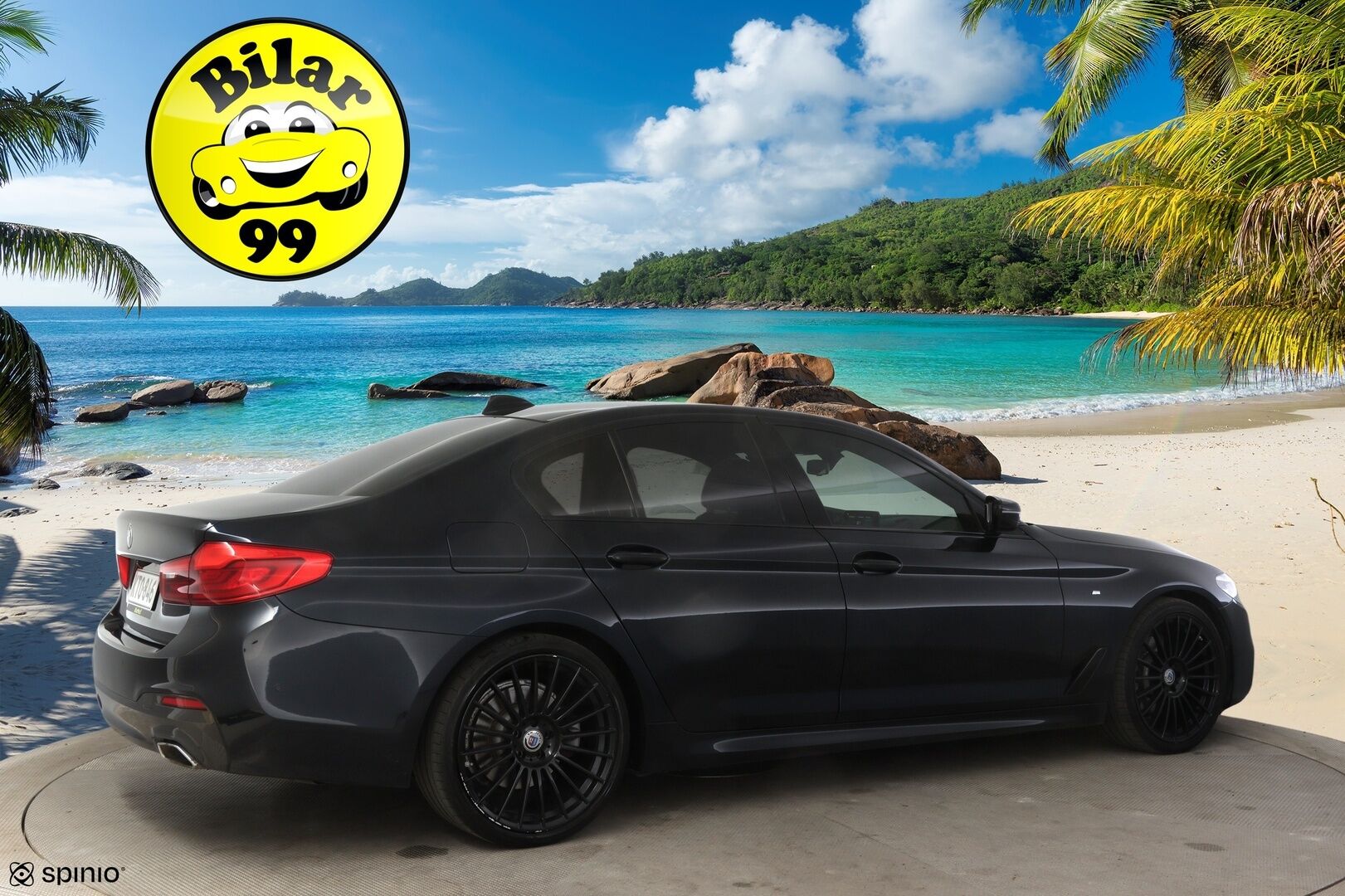 BMW 520 2017 G30 Sedan 520d xDrive Business M Sport * HUD / Muistipenkki / P-Kamera / Kattoluukku / Adapt. LED / Nahkasisusta / Hifit * - * Kahdet renkaat & vanteet / Hyvin huollettu! *