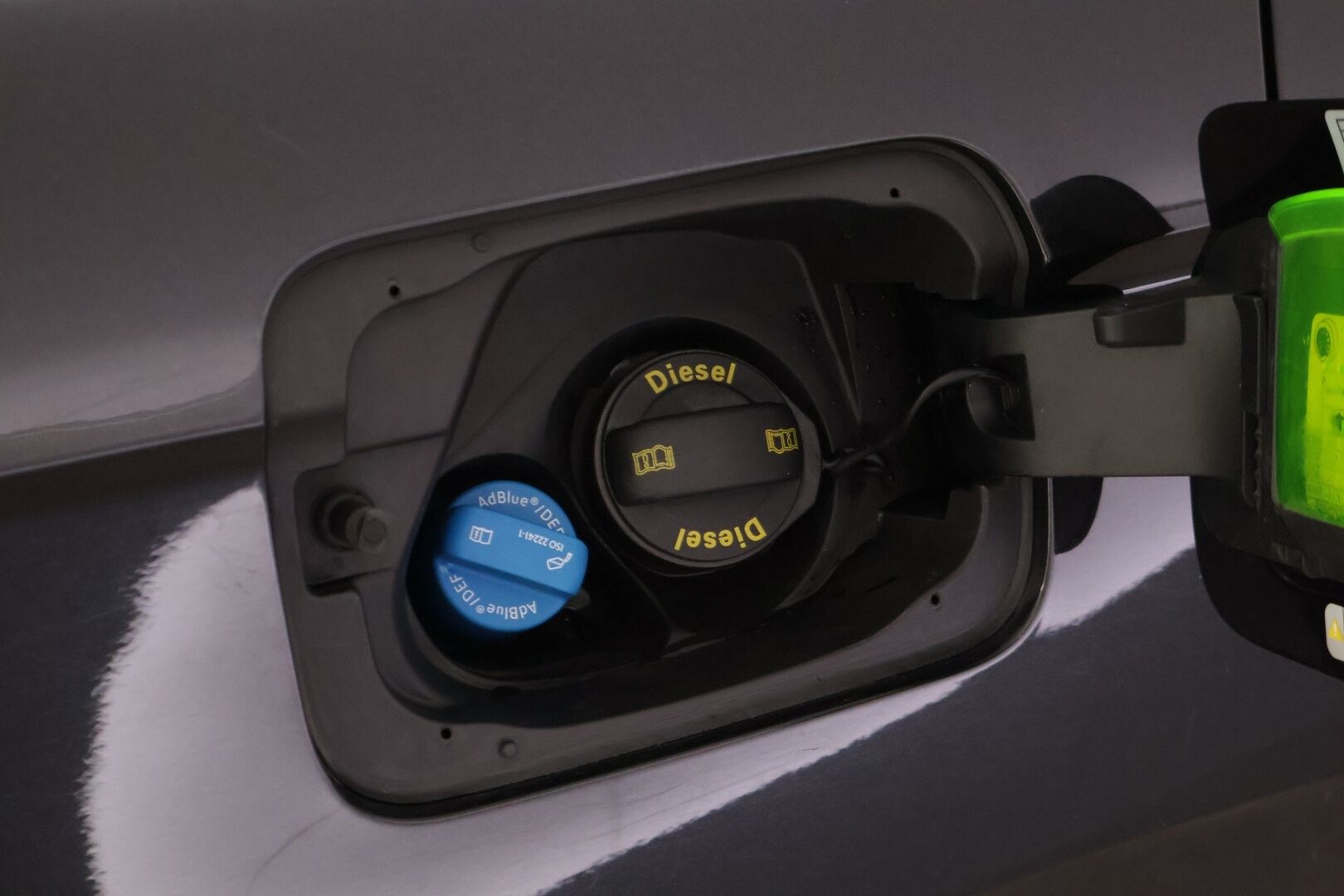 Skoda Karoq 2019 1,6 TDI Style DSG Autom. *ACC / Webasto / P.kamera / Lämmitettävä tuulilasi / Sähk. toiminen takaluukku / Vetokoukku* - *Kattava huoltohistoria / Ohjauspyörän lämmitys / 2x Renkaat & Vanteet / Jakohihna vaihdettu*