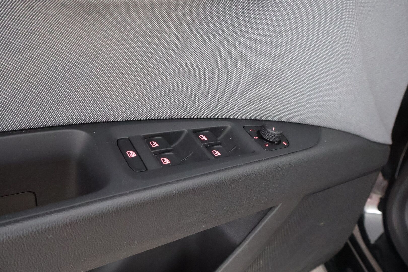 Seat Leon ST 2018 1,5 TSI 131 EVO Style - Suomiauto / Lohko & Sisäpistoke / LED / Peruutustutkat / Jakopää juuri tehty / Huippusiisti!