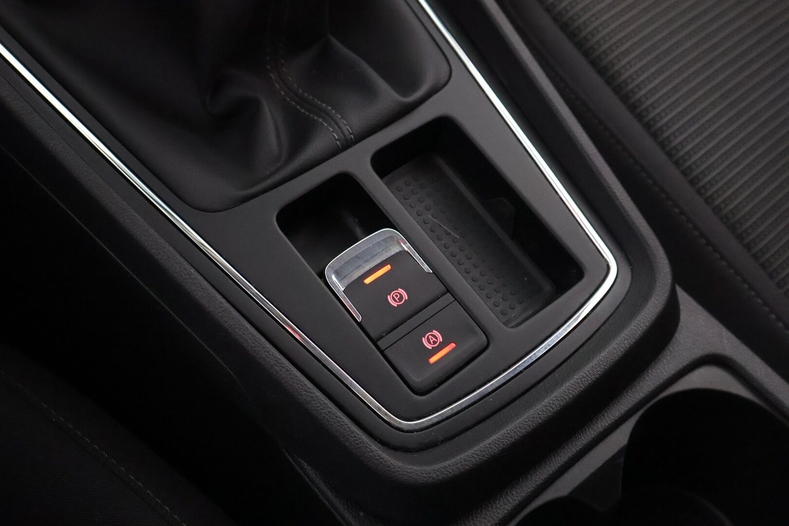 Seat Leon ST 2018 1,5 TSI 131 EVO Style - Suomiauto / Lohko & Sisäpistoke / LED / Peruutustutkat / Jakopää juuri tehty / Huippusiisti!