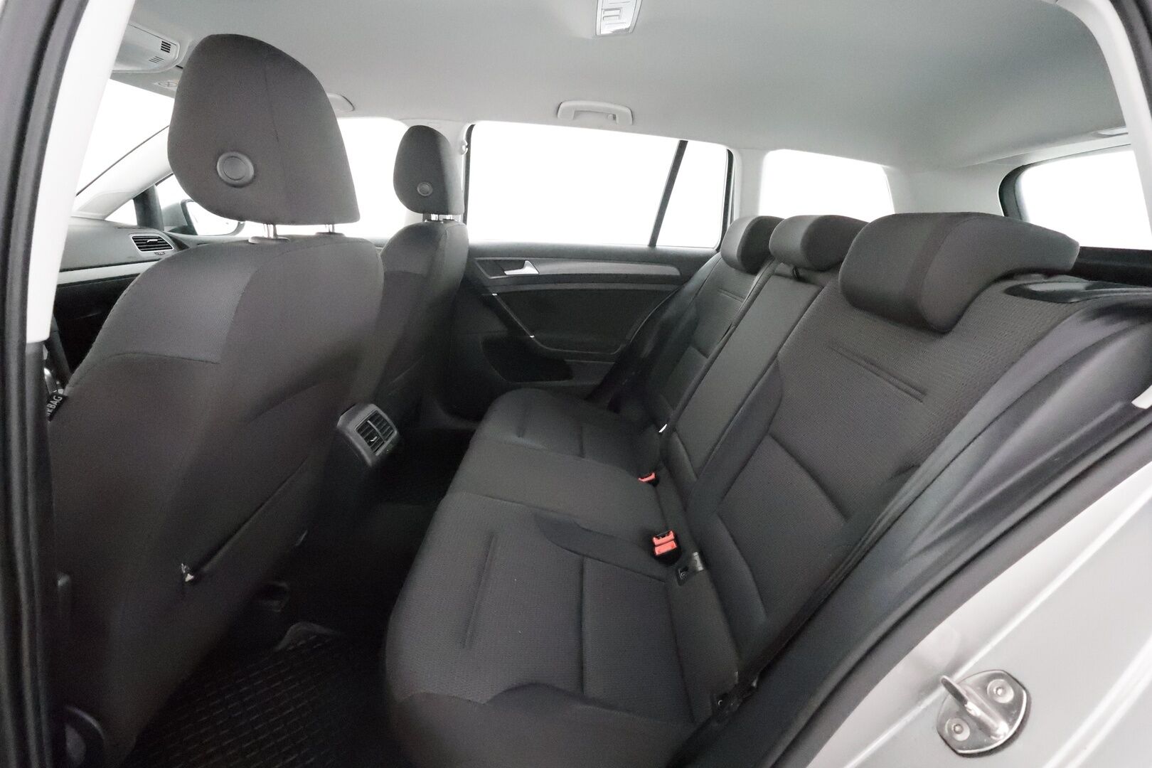 Volkswagen Golf 2019 Variant Comfortline 1,6 TDI SCR 85 kW (115 hv) DSG-aut. ** Webasto / Adapt.Vakkari / P.Kamera / LED-valot / KeylessGO ** - Suomi-auto / 2x Renkaat