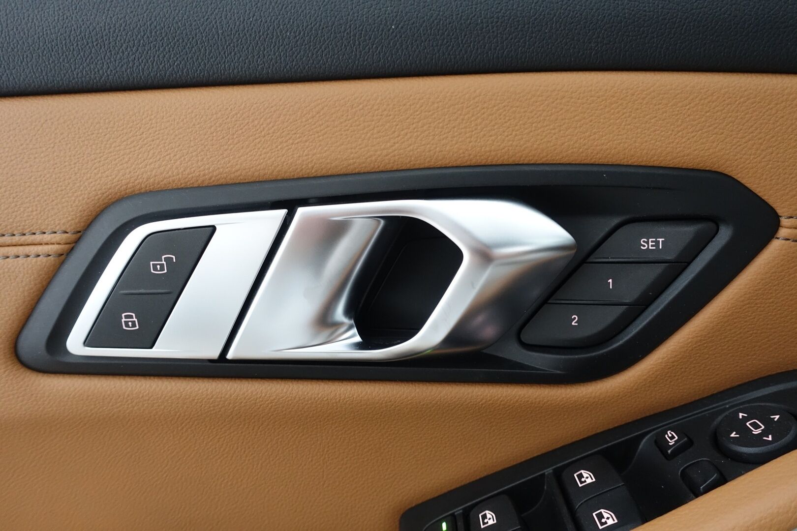 BMW 330 2020 G20 Sedan 330e iPerformance Launch Edition M Sport - | Kovat Varusteet | Harman&Kardon | ACC | Laser-LED | 360-Kamera | Konjakki Nahat | Suomi-Auto | 