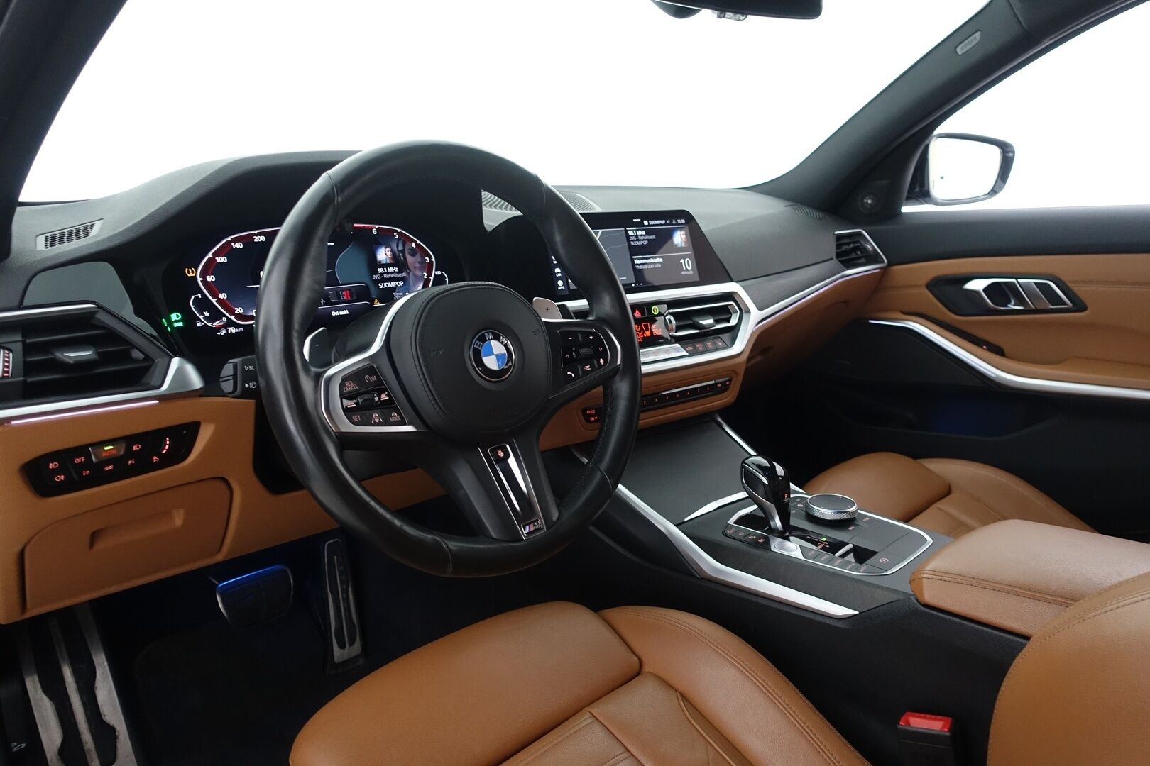BMW 330 2020 G20 Sedan 330e iPerformance Launch Edition M Sport - | Kovat Varusteet | Harman&Kardon | ACC | Laser-LED | 360-Kamera | Konjakki Nahat | Suomi-Auto | 