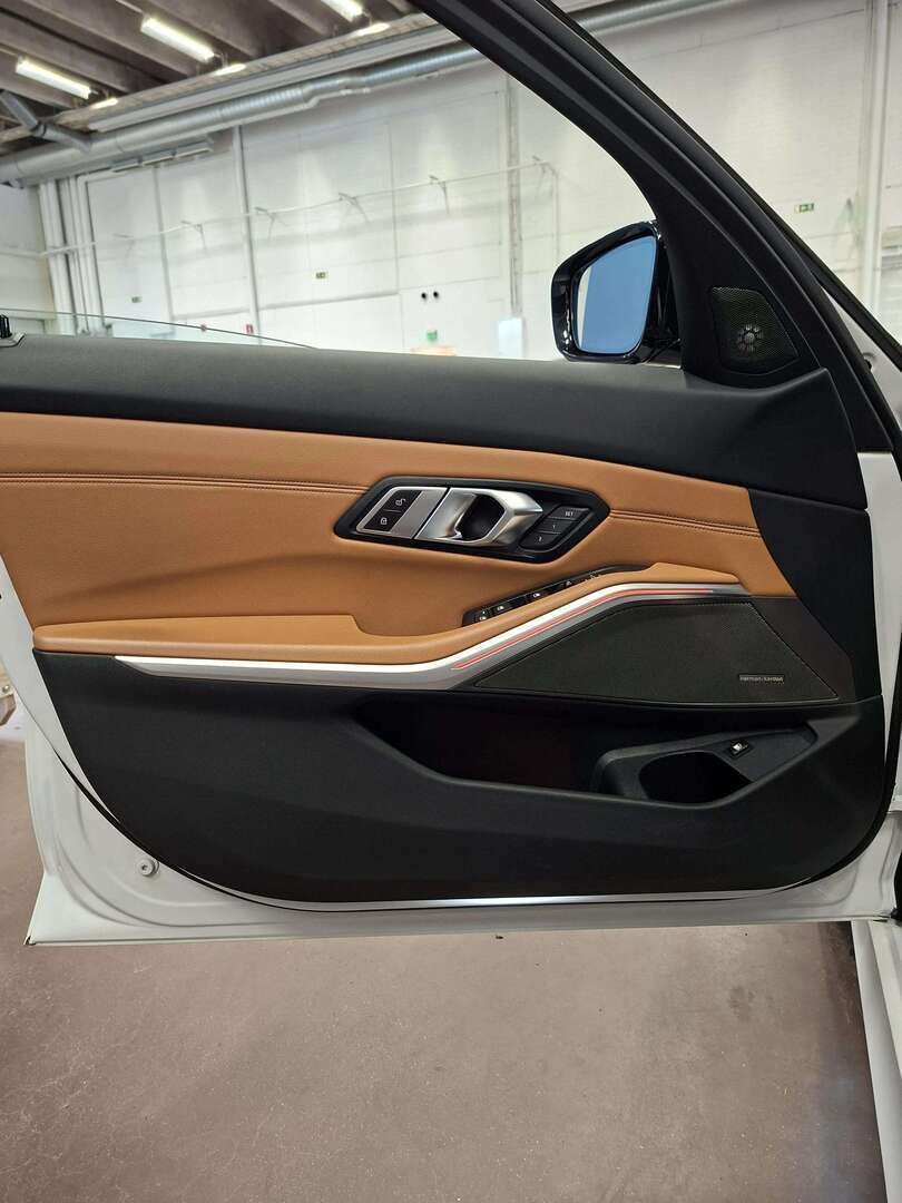 BMW 330 2019 G20 Sedan 330e iPerformance Launch Edition M Sport - | M - Sport | Harman Kardon | ACC | 360 - Kamera | Konjakki Nahat | Suomi - Auto | Laser | 