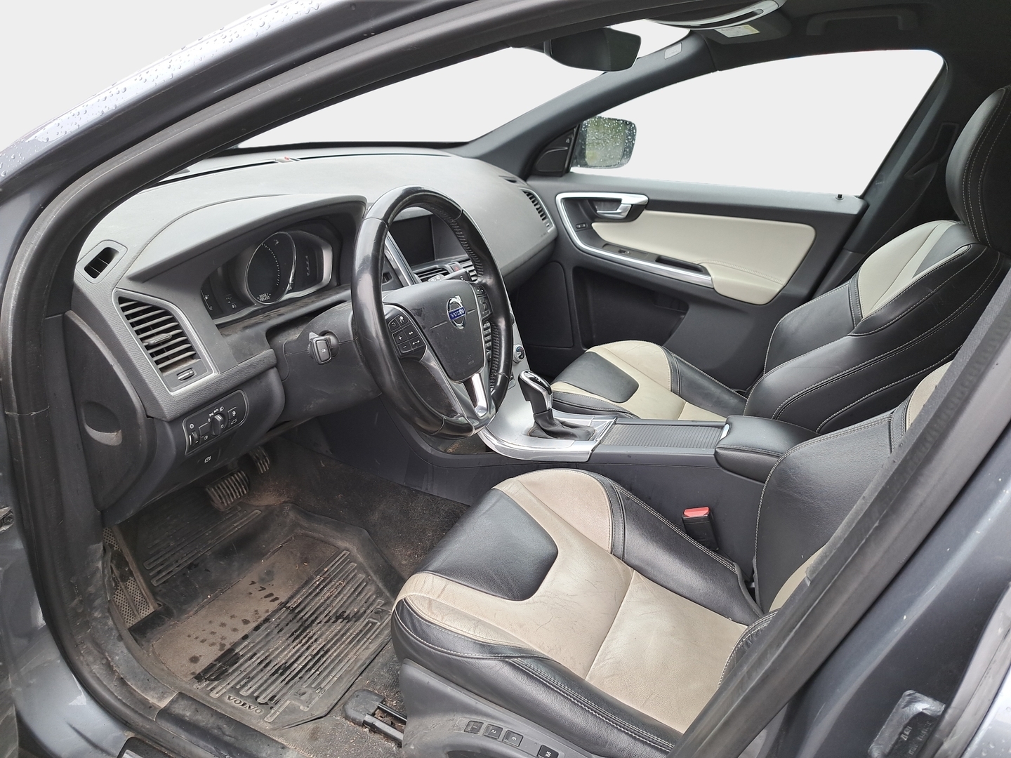 Volvo XC60 2017 2,4 D4 AWD Business Classic Summum aut - Webasto | ACC | Koukku | Driver Support | VOC | KeylessGo | Muistipenkki | Ratinlämmitin