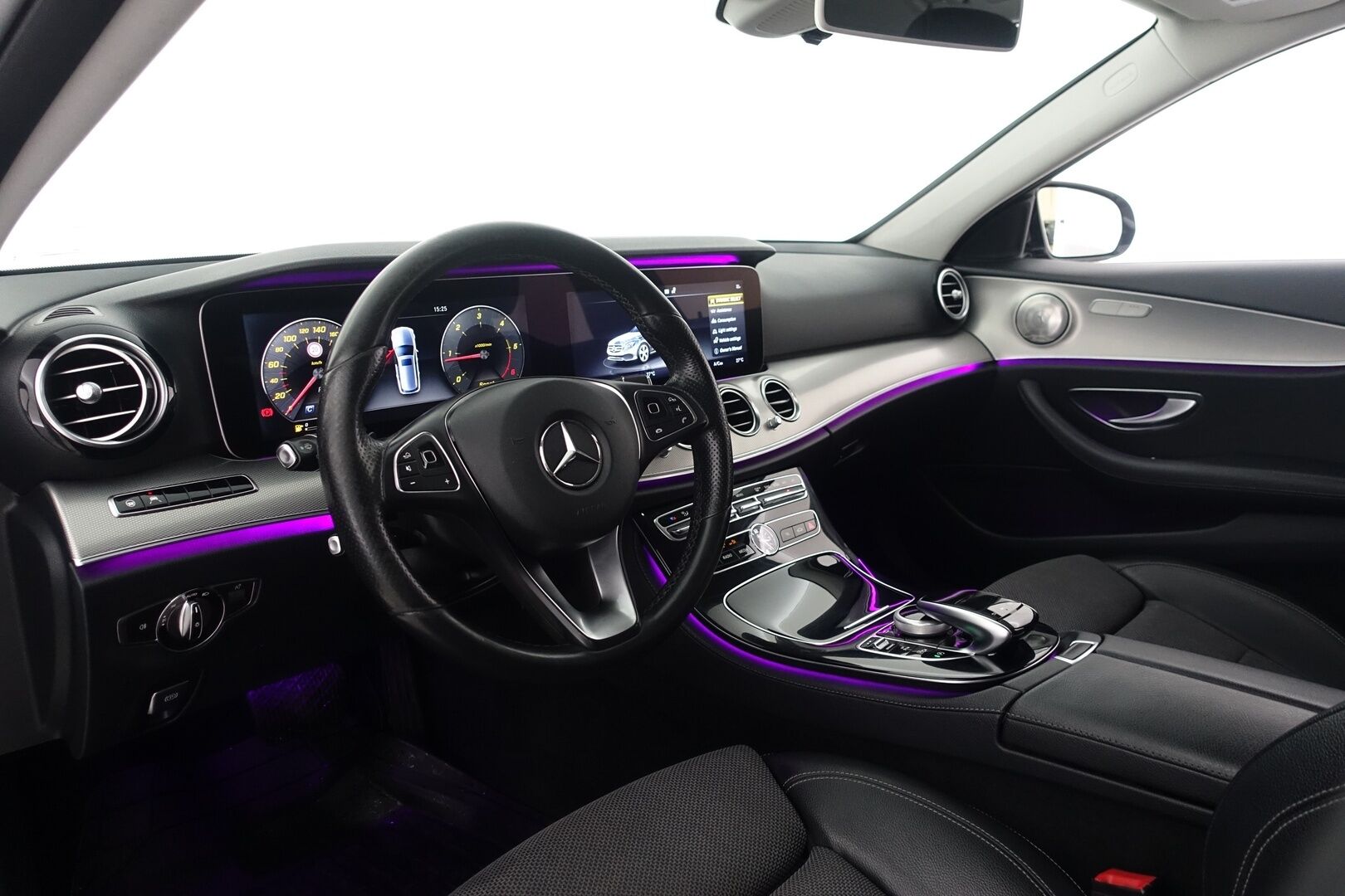 Mercedes-Benz E 2017 200d - | Distronic + | Widescreen |  | P.Kamera | LED Performance | Ambient | AppleCarplay | BLIS | Ohjausavustin - KORKO VAIN 3,99 %