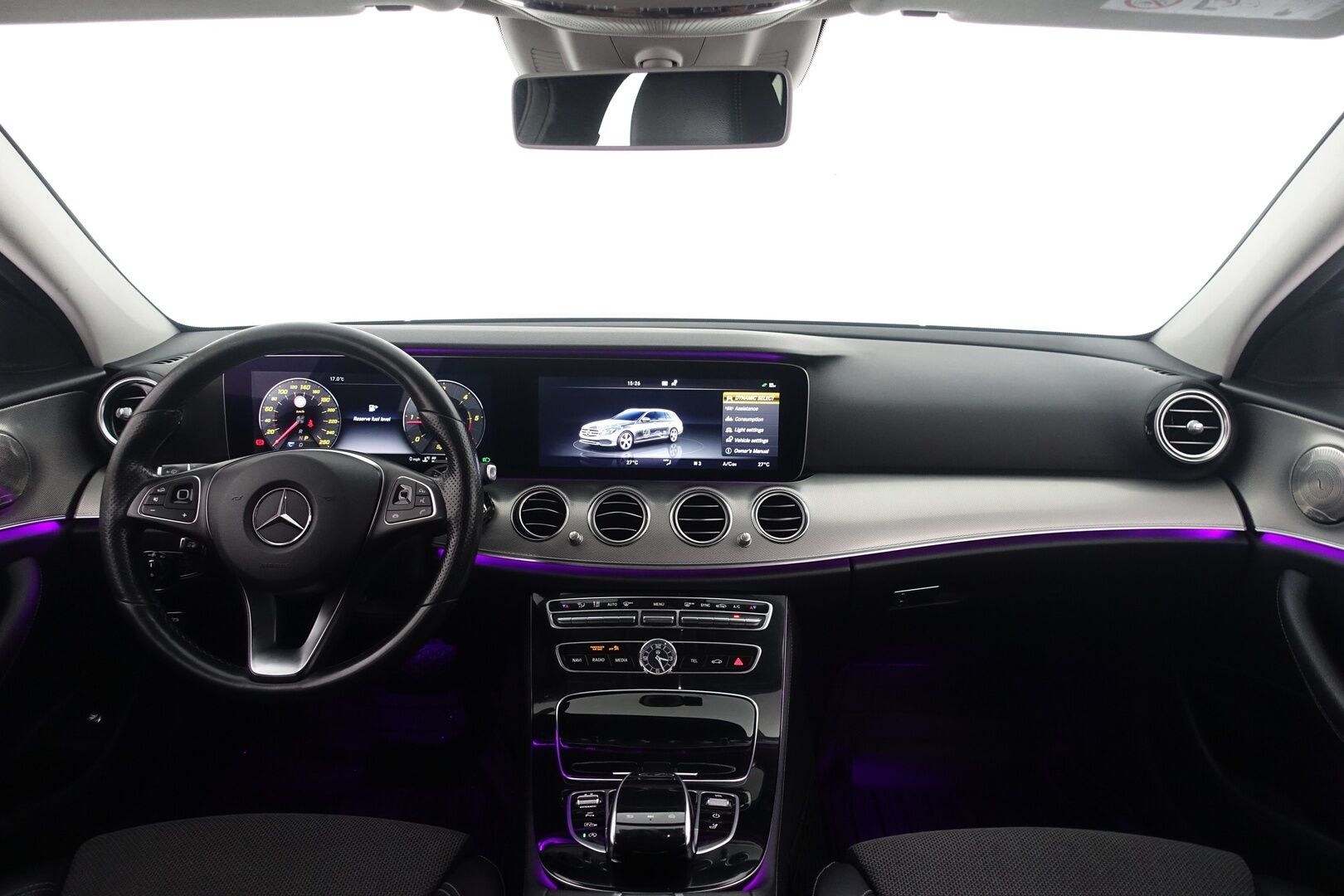 Mercedes-Benz E 2017 200d - | Distronic + | Widescreen |  | P.Kamera | LED Performance | Ambient | AppleCarplay | BLIS | Ohjausavustin - KORKO VAIN 3,99 %