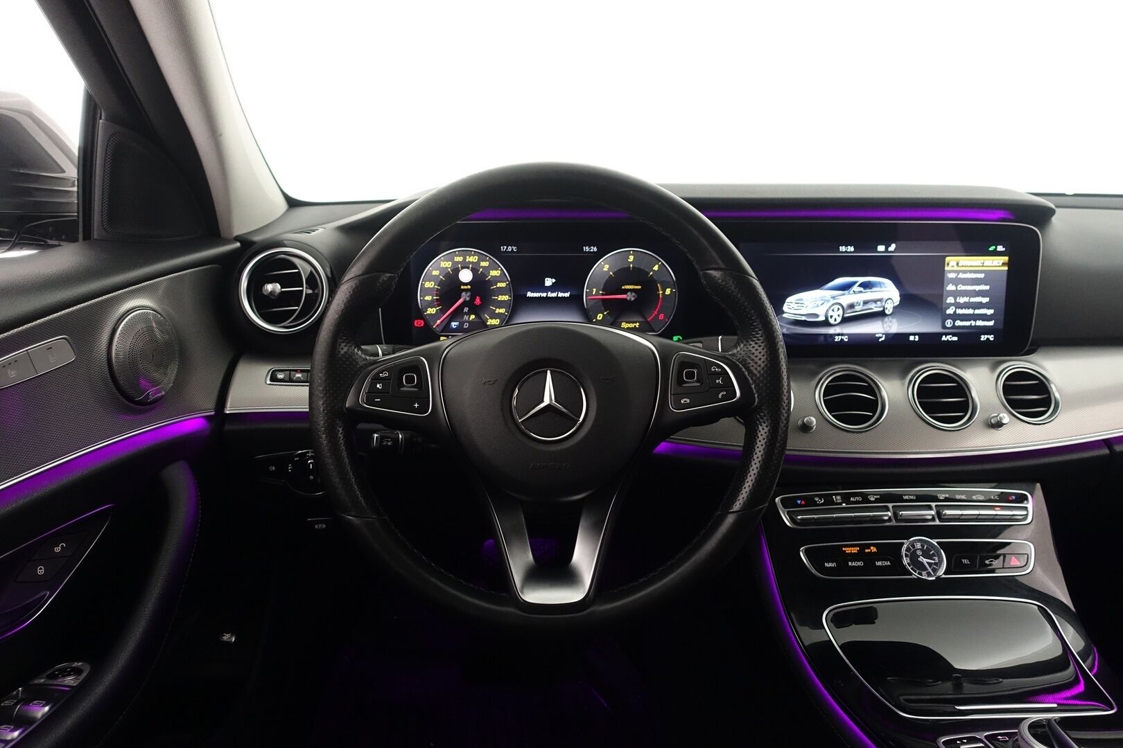 Mercedes-Benz E 2017 200d - | Distronic + | Widescreen |  | P.Kamera | LED Performance | Ambient | AppleCarplay | BLIS | Ohjausavustin - KORKO VAIN 3,99 %