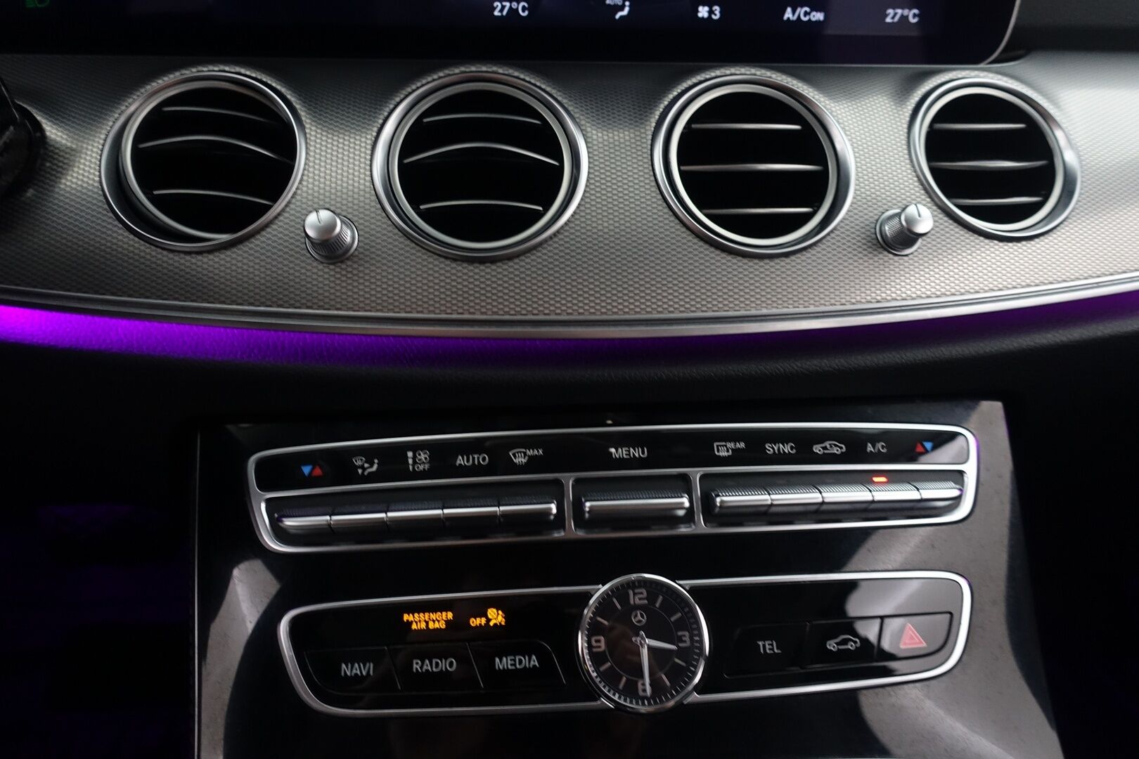 Mercedes-Benz E 2017 200d - | Distronic + | Widescreen |  | P.Kamera | LED Performance | Ambient | AppleCarplay | BLIS | Ohjausavustin - KORKO VAIN 3,99 %