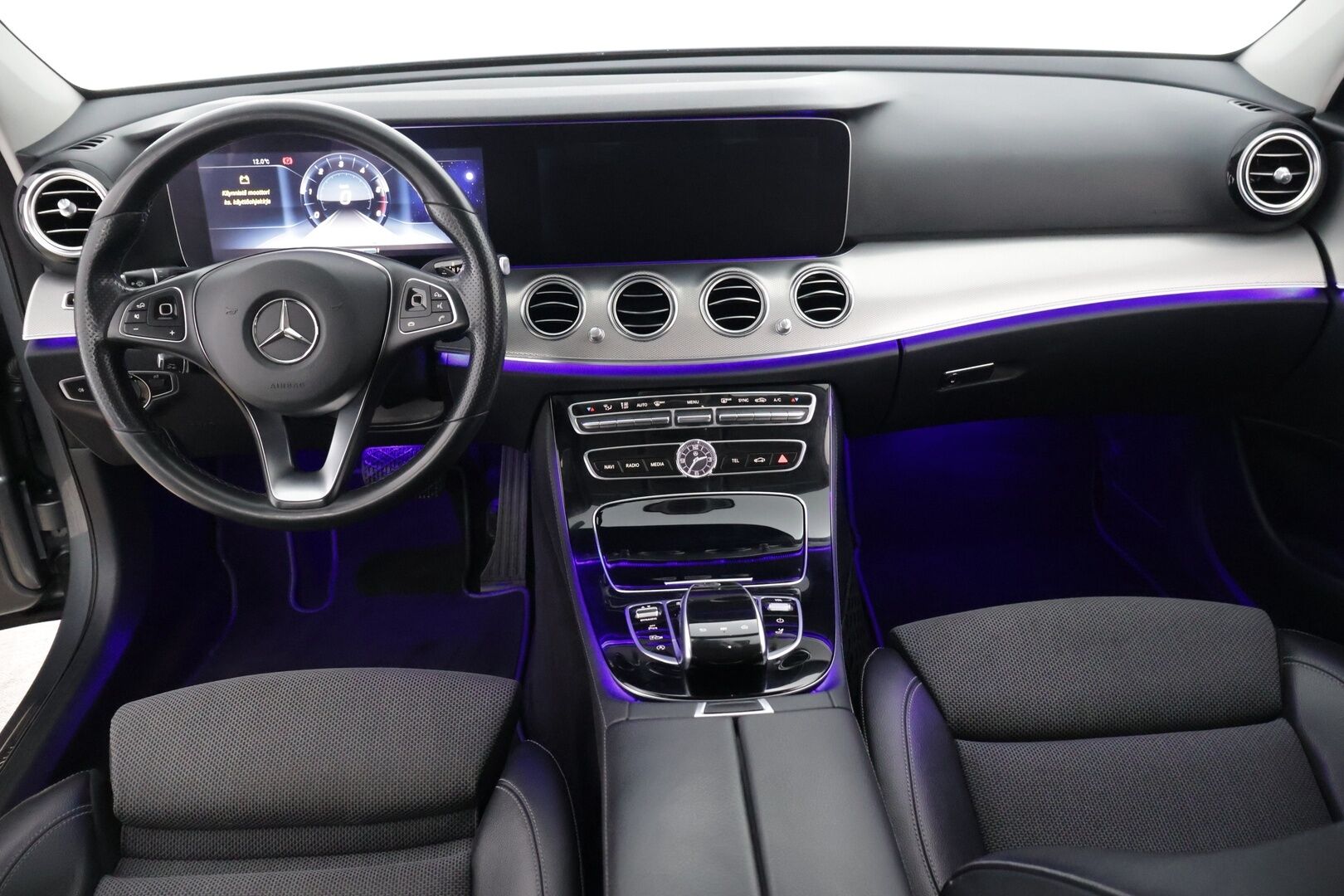 Mercedes-Benz E 2017 200d - *Widescreen / Adaptiivinen Vakionopeudensäädin / Peruutuskamera / CarPlay*
