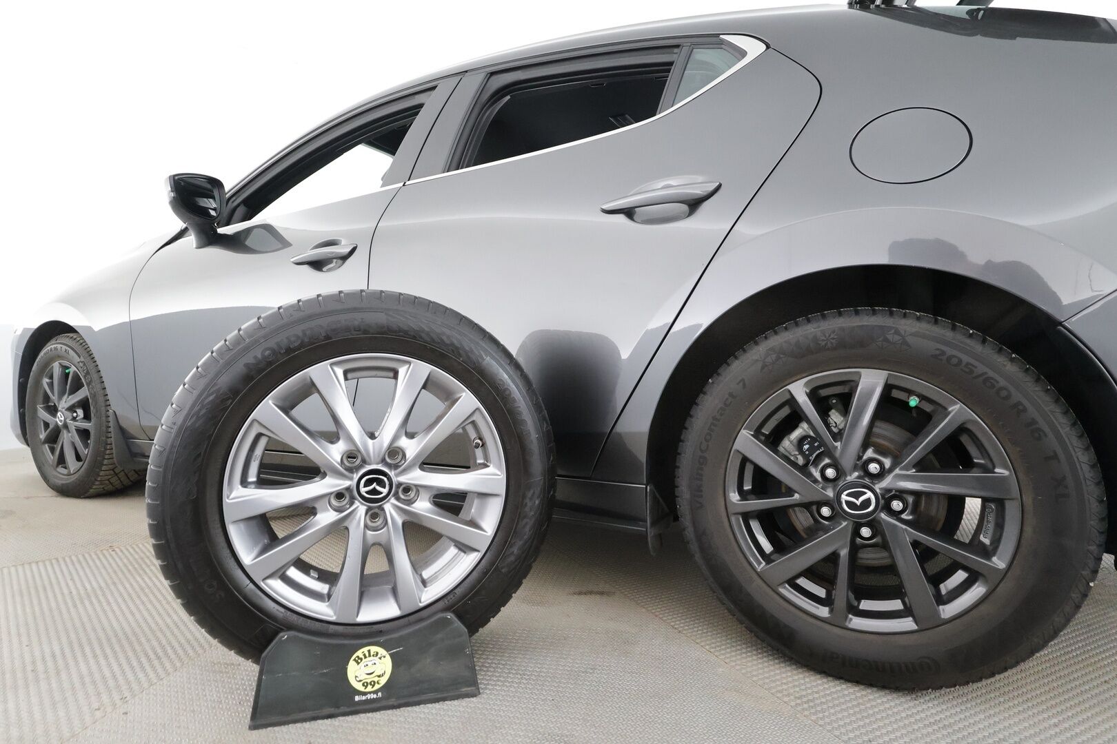 Mazda Mazda3 2020 Hatchback 2,0 (180hv) M Hybrid Skyactiv-X Vision Plus AT * ACC / LED / HUD /  P.Kamera / Keyless / Apple&Android * - suomi-auto / Kahdet Renkaat / Merkkihuollettu