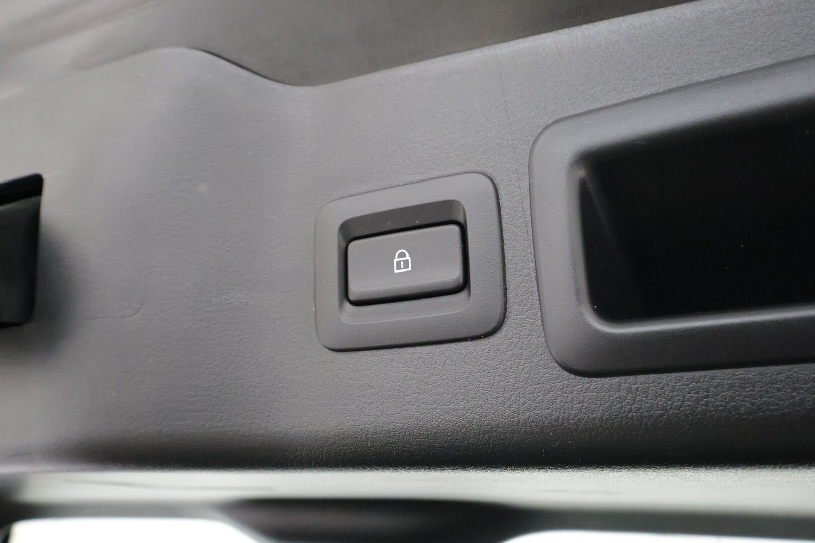 Mazda Mazda3 2020 Hatchback 2,0 (180hv) M Hybrid Skyactiv-X Vision Plus AT * ACC / LED / HUD /  P.Kamera / Keyless / Apple&Android * - suomi-auto / Kahdet Renkaat / Merkkihuollettu