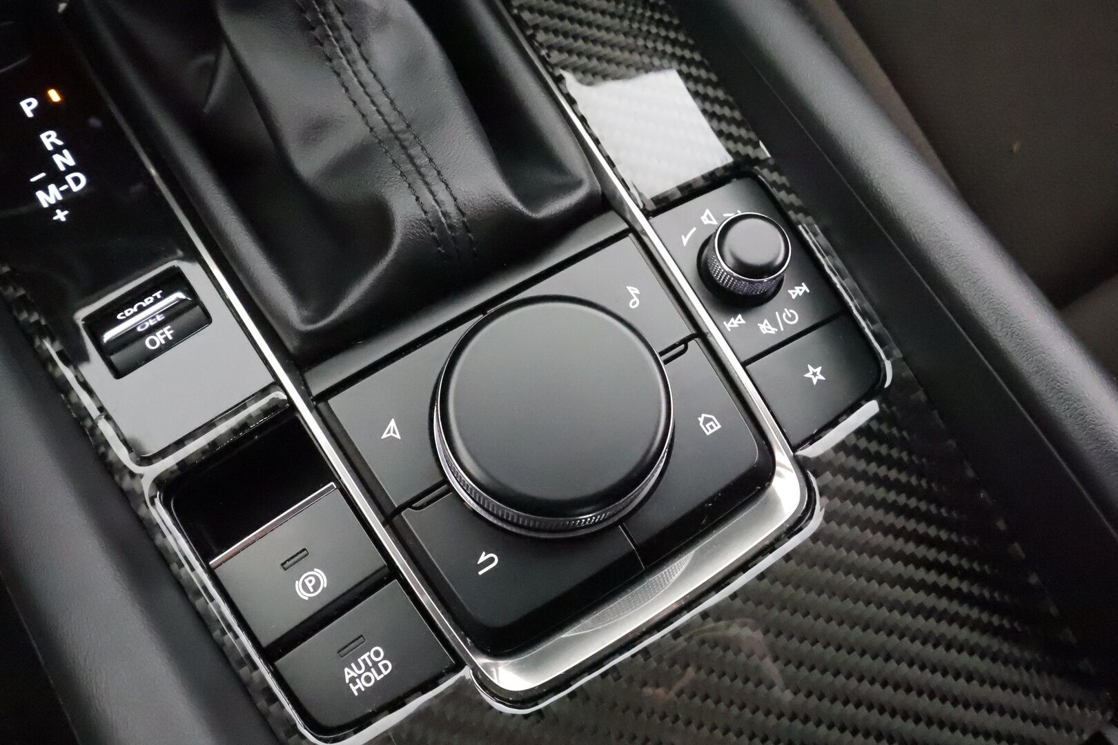 Mazda Mazda3 2020 Hatchback 2,0 (180hv) M Hybrid Skyactiv-X Vision Plus AT * ACC / LED / HUD /  P.Kamera / Keyless / Apple&Android * - suomi-auto / Kahdet Renkaat / Merkkihuollettu