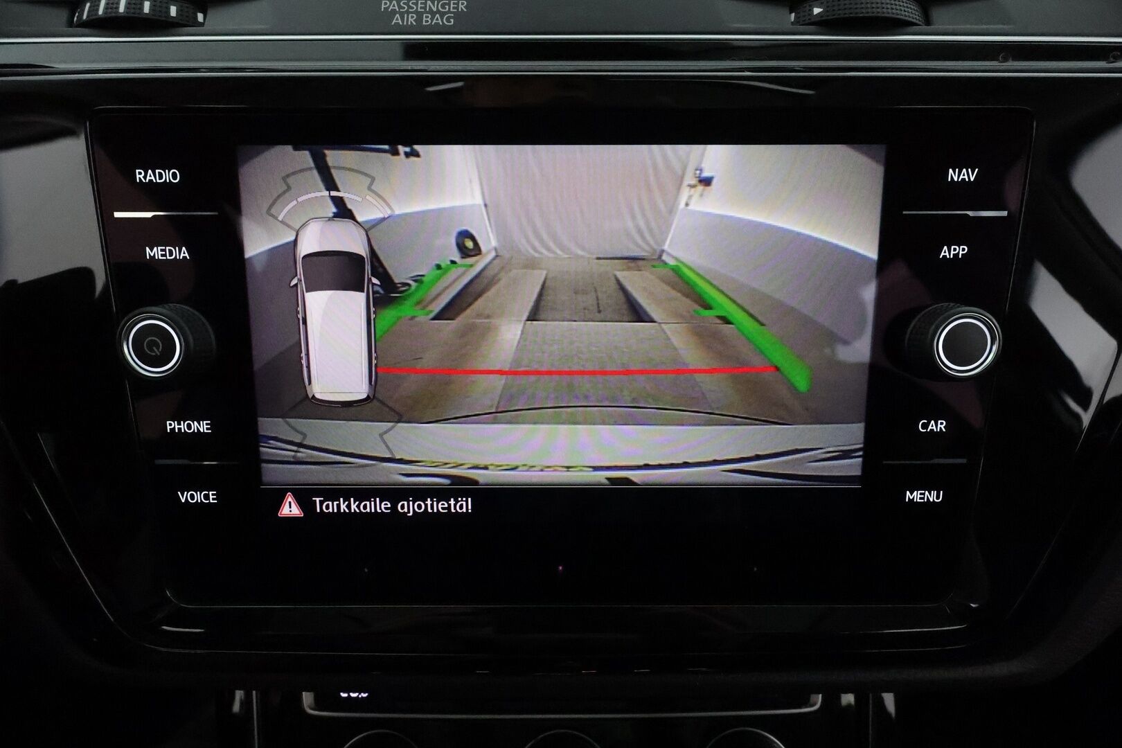 Volkswagen Touran 2020 Highline 1,5 TSI EVO R-Line 110 kW DSG  ** Panorama / 7-Paik / Webasto / Adapt.Vakkari / LED-valot / P.kamera / Navi ** - Suomi-auto 