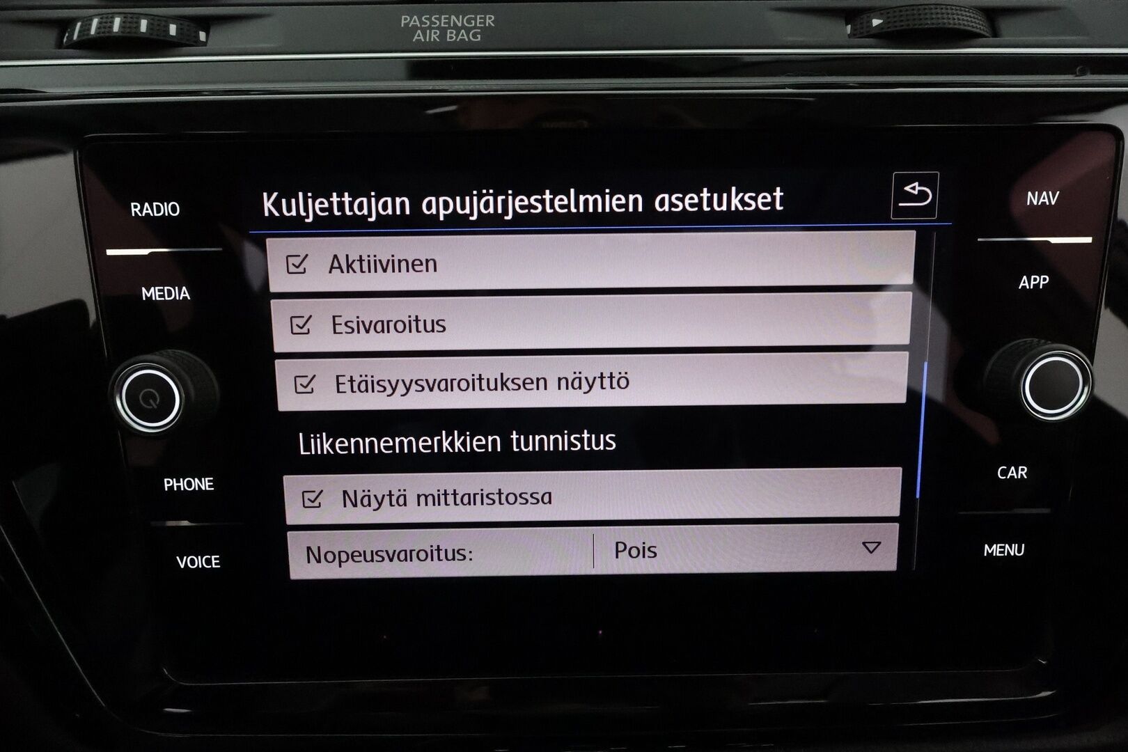 Volkswagen Touran 2020 Highline 1,5 TSI EVO R-Line 110 kW DSG  ** Panorama / 7-Paik / Webasto / Adapt.Vakkari / LED-valot / P.kamera / Navi ** - Suomi-auto 