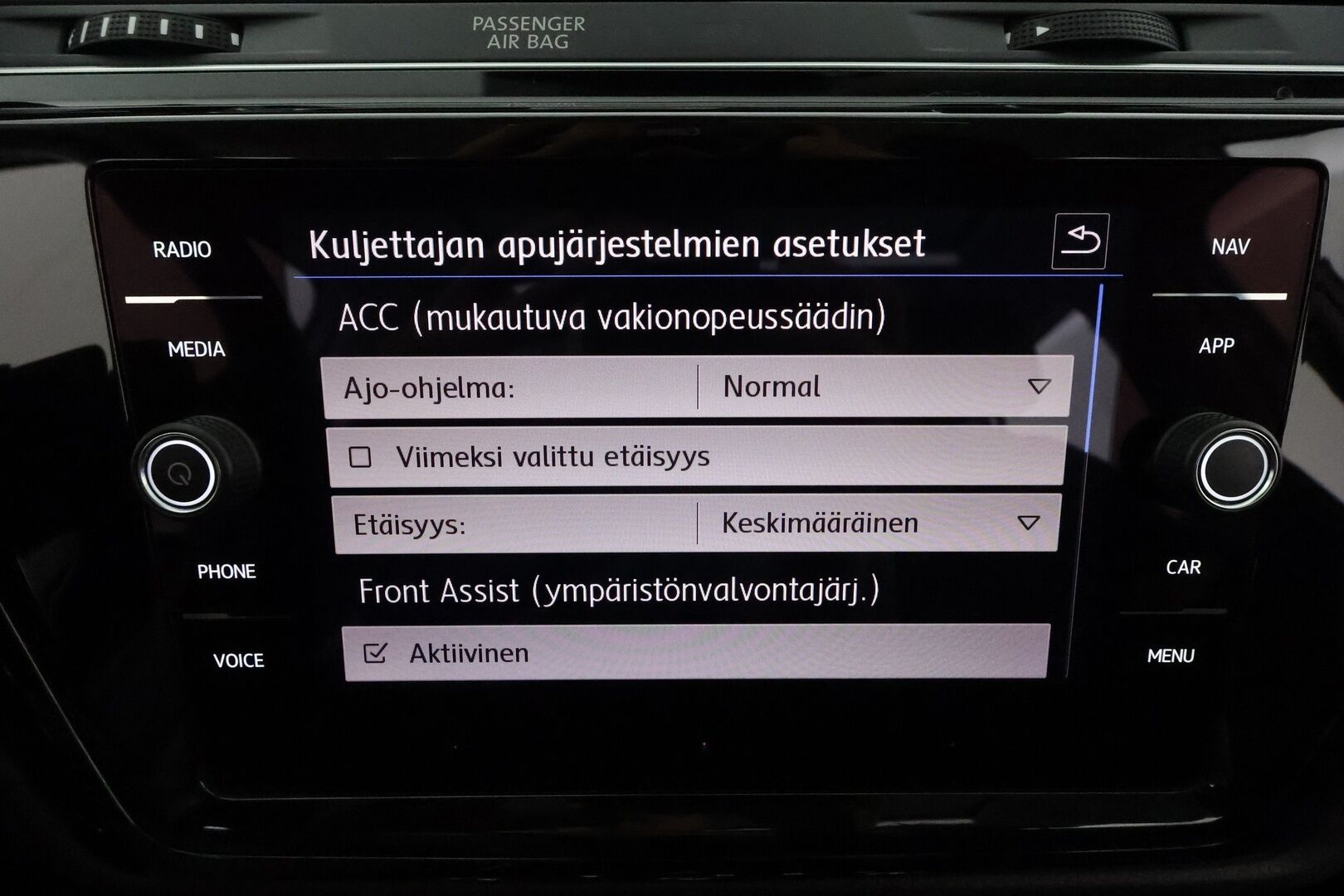 Volkswagen Touran 2020 Highline 1,5 TSI EVO R-Line 110 kW DSG  ** Panorama / 7-Paik / Webasto / Adapt.Vakkari / LED-valot / P.kamera / Navi ** - Suomi-auto 