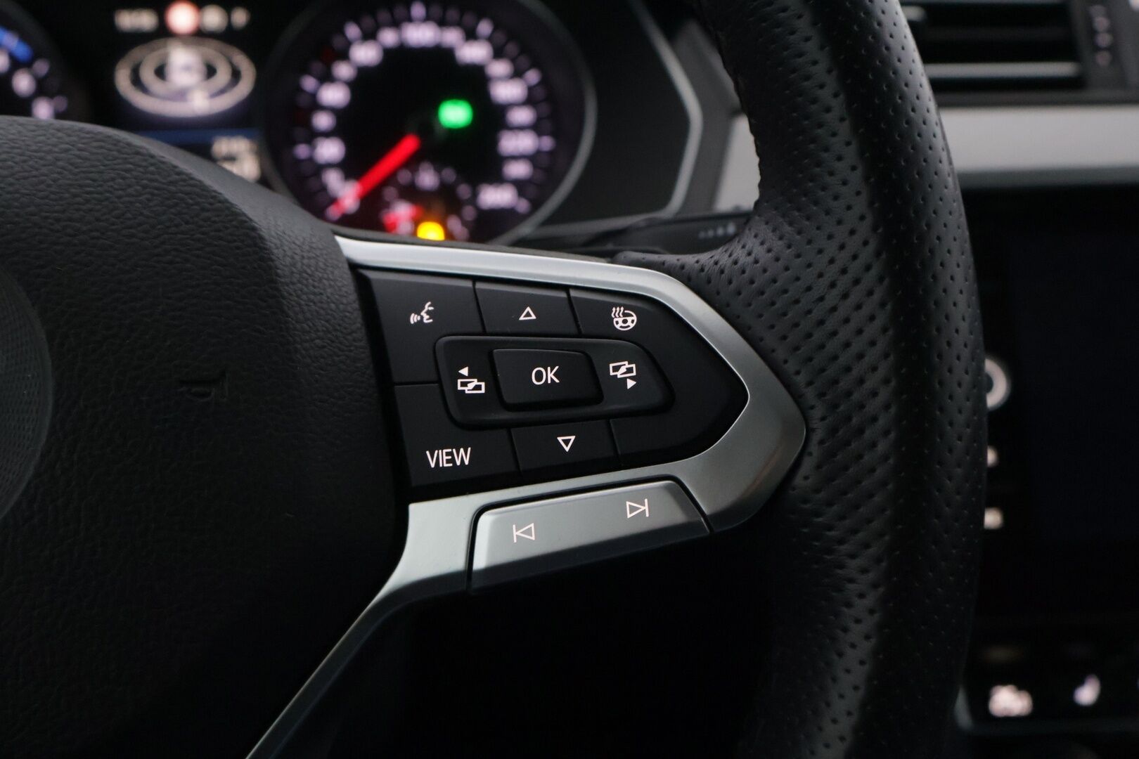 Volkswagen Passat 2020 Variant GTE Plug-In Hybrid 160 kW DSG-automaatti *ACC / Webasto / Navi / P-Kamera / KeyLessGo / Ratinlämmitin / LED* - Jakohihna juuri vaihdettu / Hyvin huollettu Suomiauto kaksilla renkailla ja vanteilla!