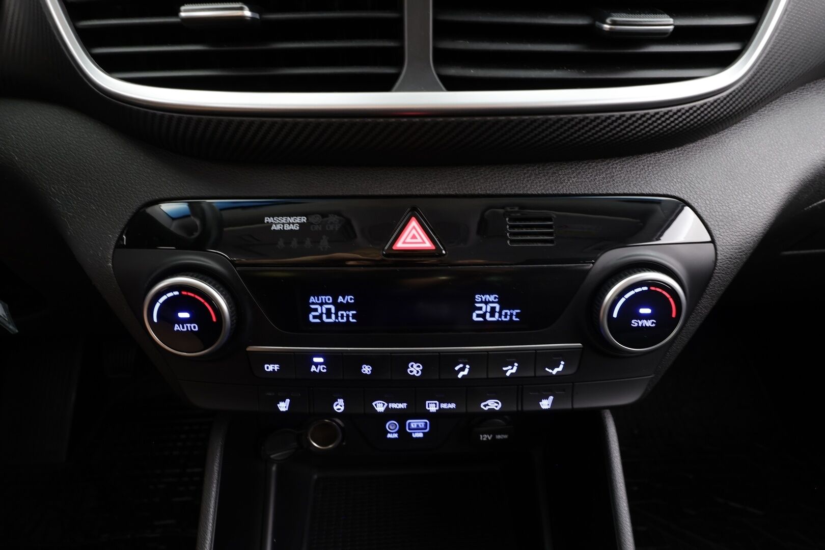 Hyundai Tucson 2020 1,6 GDI 132 hv 6MT Comfort - | Vakkari | Sisätilanlämmitin | Apple&Android | P.Kamera | Ratinlämmitys | Kahdet renkaat | Suomi-auto |