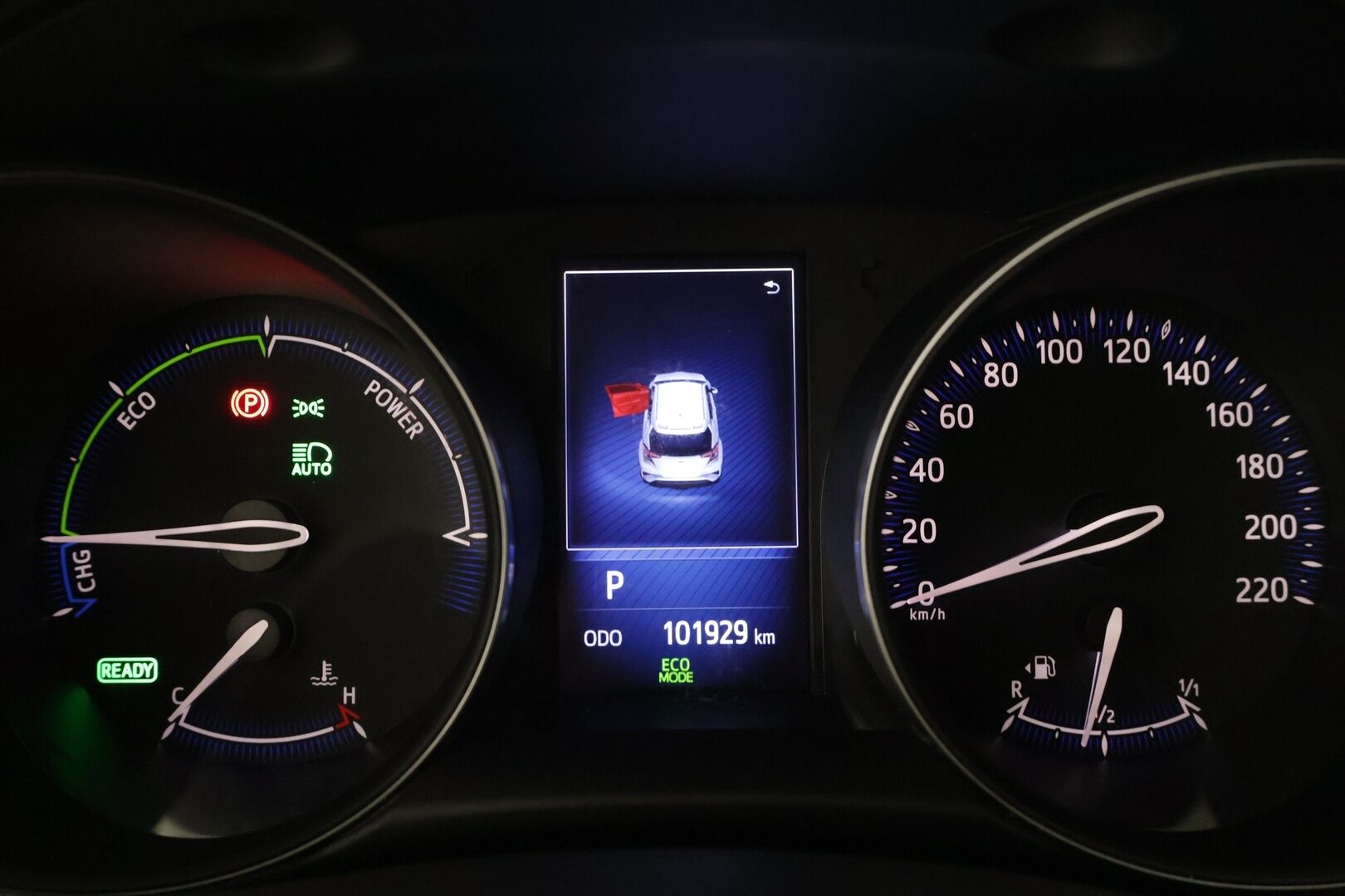 Toyota C-HR 2019 1,8 Hybrid Active Edition * Adaptiivinen vakionopeudensäädin / Kaistavahti / Peruutuskamera / Avaimeton ovien avaus * - Kahdet todella hyvät renkaat / Hyvin huollettu / Tuulilasi ehjä, maalipinta siisti *