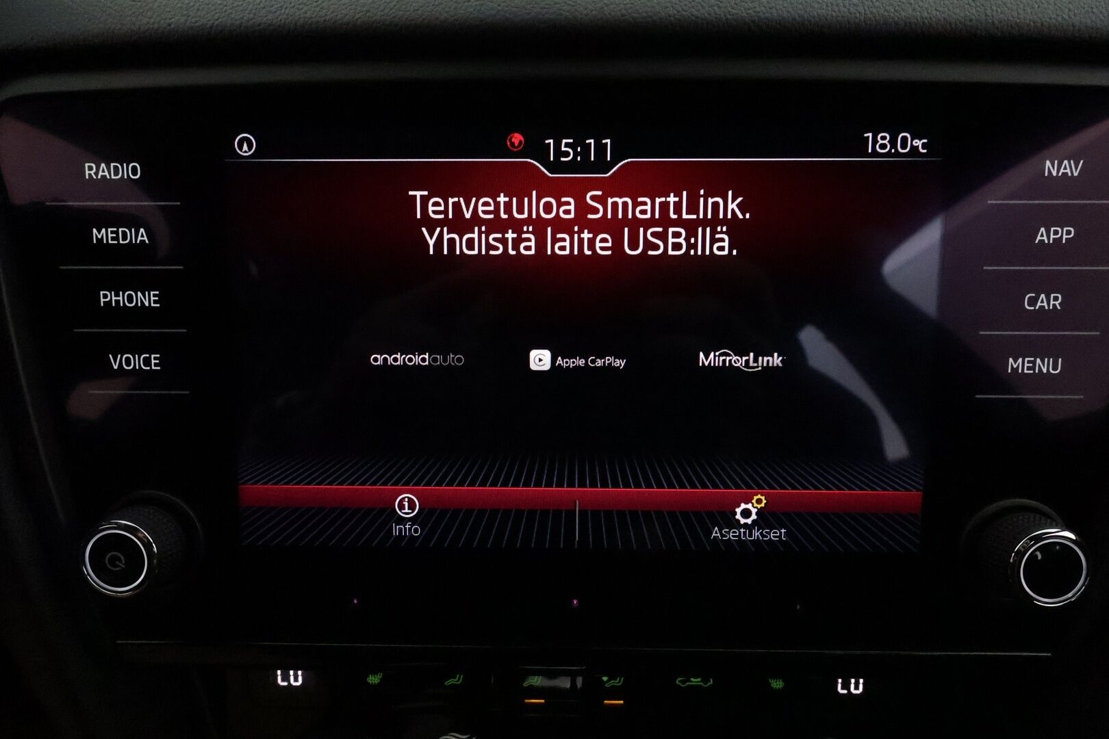 Skoda Octavia 2020 2,0 TDI 184 4x4 RS BusinessLine DSG **Webasto / Koukku / Adapt.Vakkari / LED-valot / P.Tutkat / Navi / Kaistavahti** - Huippuvarusteltu / Neliveto / Talvivarusteet / Suomi-auto / Kahdet Renkaat