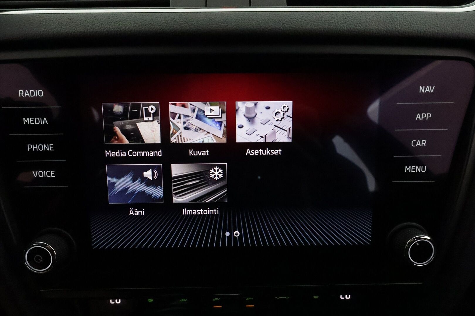 Skoda Octavia 2020 2,0 TDI 184 4x4 RS BusinessLine DSG **Webasto / Koukku / Adapt.Vakkari / LED-valot / P.Tutkat / Navi / Kaistavahti** - Suomi-auto / Kahdet Renkaat