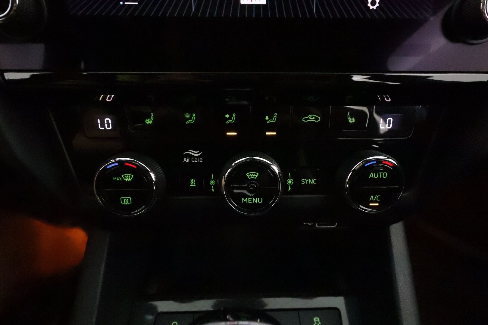 Skoda Octavia 2020 2,0 TDI 184 4x4 RS BusinessLine DSG **Webasto / Koukku / Adapt.Vakkari / LED-valot / P.Tutkat / Navi / Kaistavahti** - Suomi-auto / Kahdet Renkaat