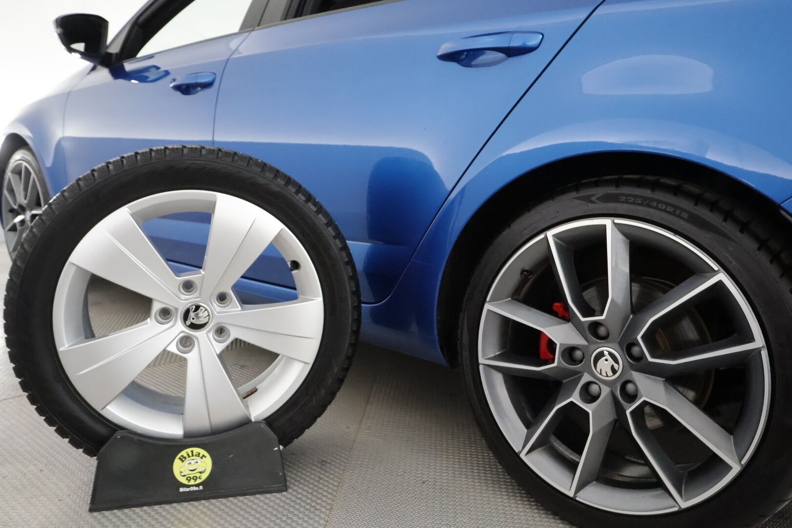 Skoda Octavia 2020 2,0 TDI 184 4x4 RS BusinessLine DSG **Webasto / Koukku / Adapt.Vakkari / LED-valot / P.Tutkat / Navi / Kaistavahti** - Suomi-auto / Kahdet Renkaat