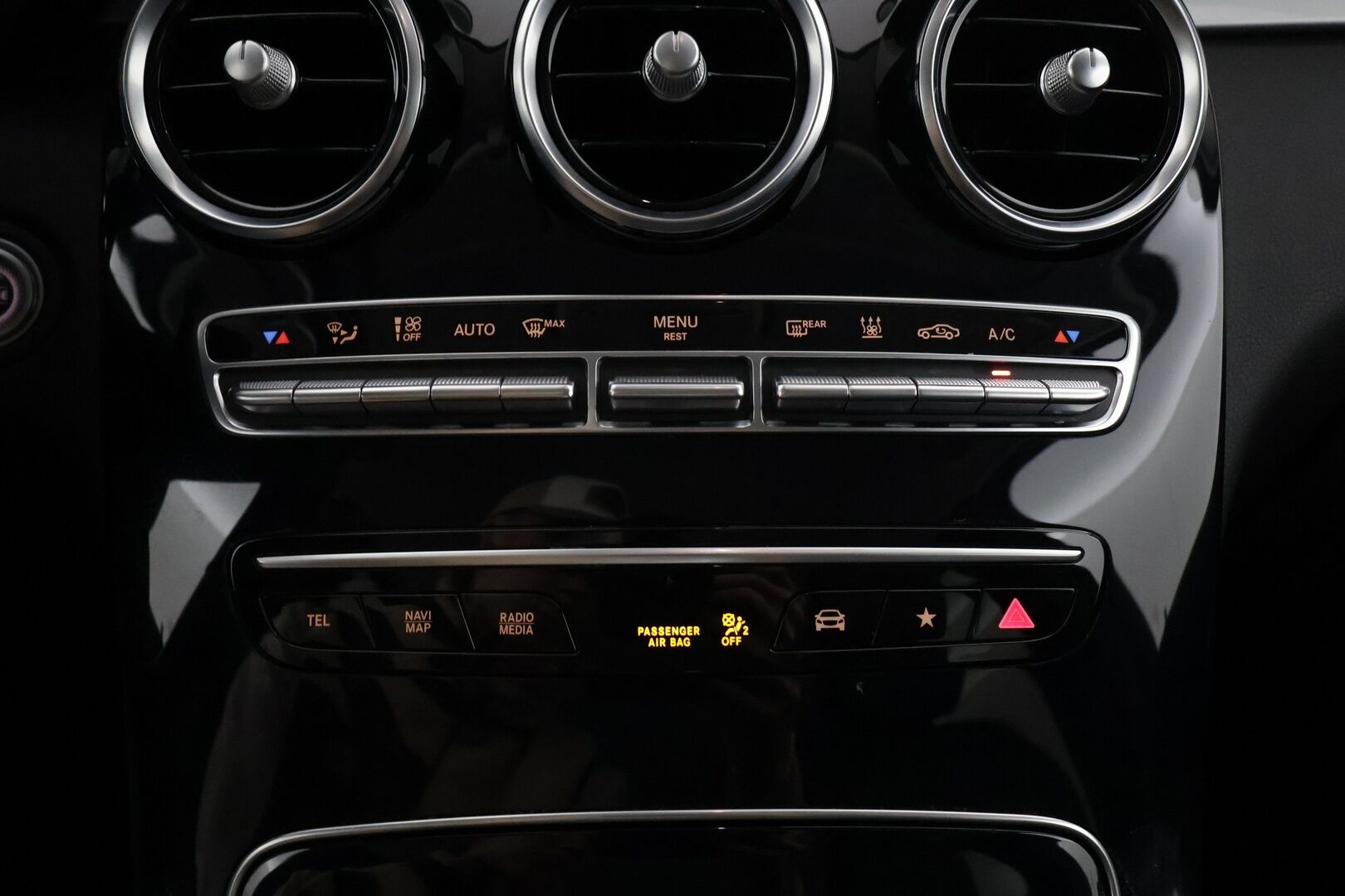 Mercedes-Benz GLC 2021 300 e 4MATIC A Business EQ Power - Adapt.Vakkari | Peruutuskamera | Nahkasisusta | Facelift | Navi | Sähköluukku | LED High Performance | DTR+Q!