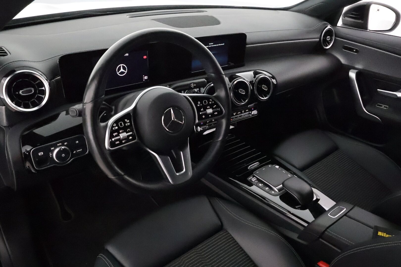 Mercedes-Benz CLA 2020 180 A Shooting Brake Business Progressive **Adapt.Vakkari / Multibeam-LED / P.Kamera / Sporttipenkit / KeylessGO**