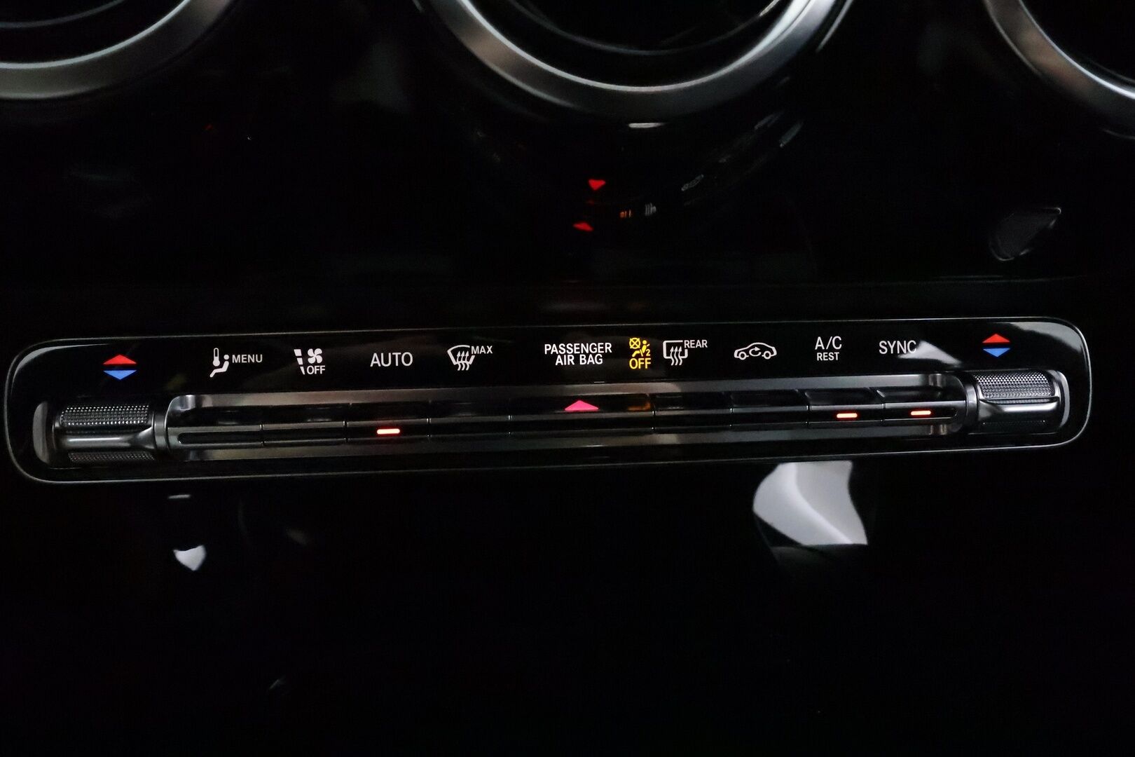 Mercedes-Benz CLA 2020 180 A Shooting Brake Business Progressive **Adapt.Vakkari / Multibeam-LED / P.Kamera / Sporttipenkit / KeylessGO**