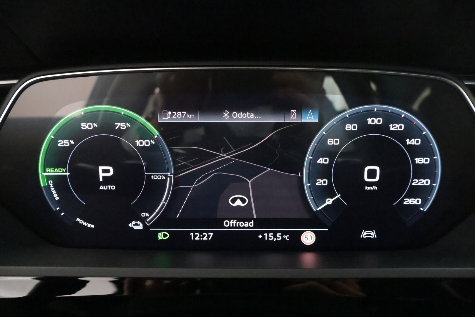 Audi e-tron 2020 Sportback Edition Advanced 50 quattro **1-om Suomi-auto / Ilma-alusta / Navi / P.kamera / Sporttipenkit / Kaistavahti **