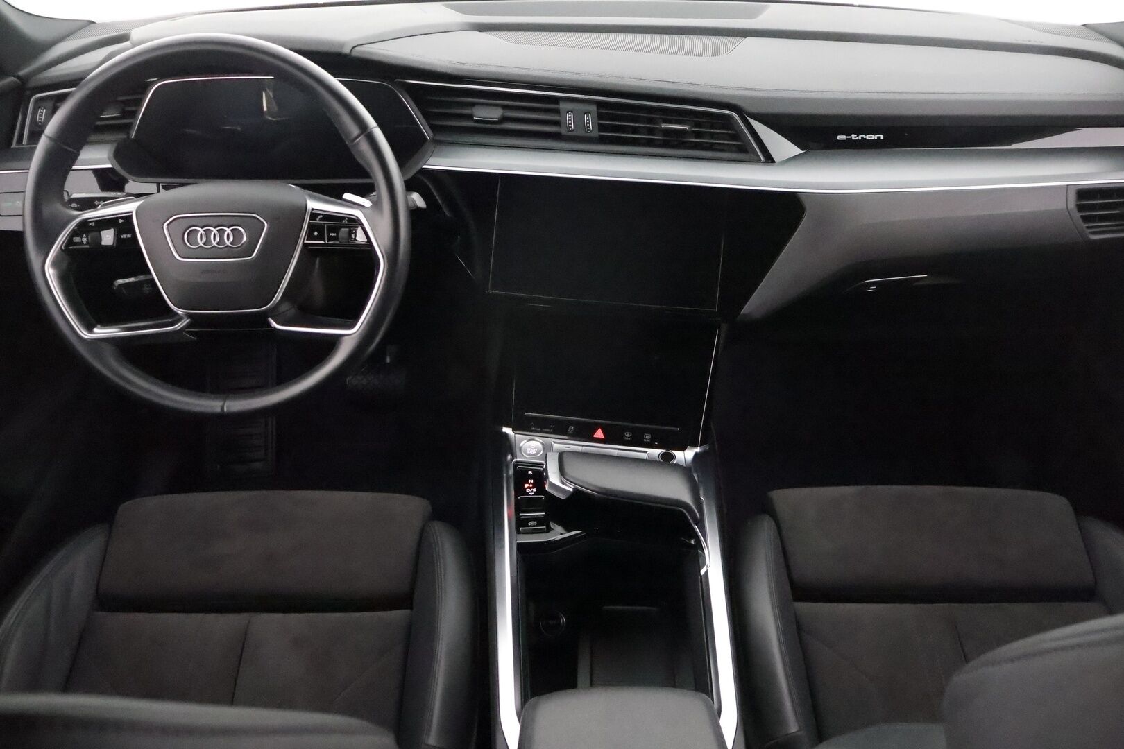 Audi e-tron 2020 Sportback Edition Advanced 50 quattro **1-om Suomi-auto / Ilma-alusta / Navi / P.kamera / Sporttipenkit / Kaistavahti **