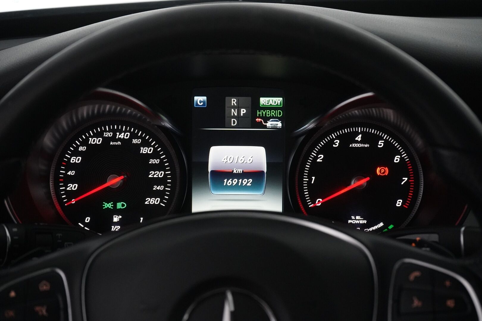 Mercedes-Benz C 2018 350 e T A Premium Business - ACC / Koukku / Kamera / Kahdet renkaat / Tutkat / KeylessGo