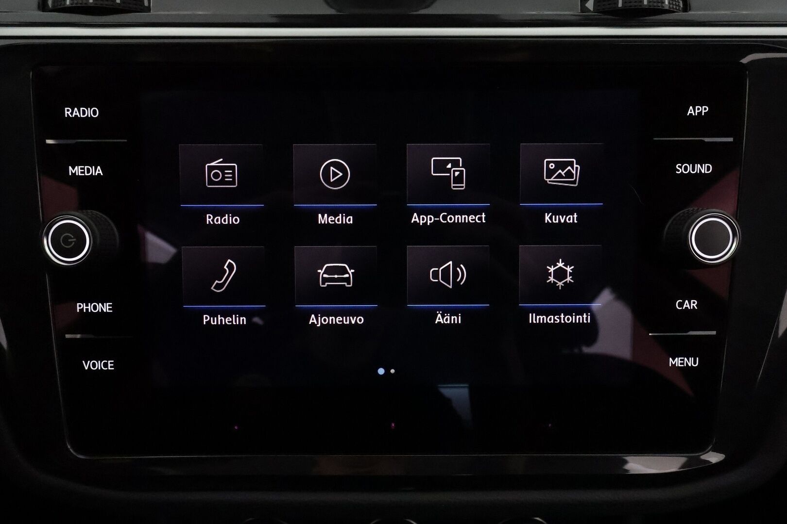 Volkswagen Tiguan 2020 R-Line 2,0 TDI SCR 110 kW DSG-automaatti ** Webasto / Koukku / Adapt.Vakkari / LED-valot / P.tutkat / Kaistavahti ** - Suomi-auto / Kahdet Renkaat