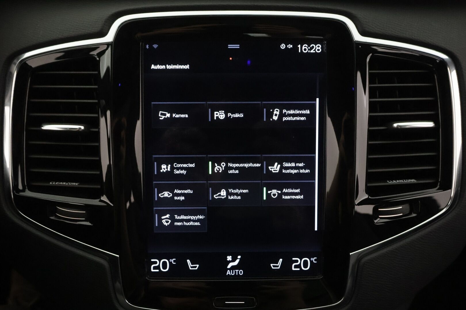Volvo XC90 2016 T8 Twin Engine AWD R-Design aut 7-P - ACC | Webasto | Koukku | Full-LED | Panorama | B&W | Hierovat ja ilmastoidut muistipenkit | Kahdet Renkaat | Juuri huollettu | Hihna vaihdettu